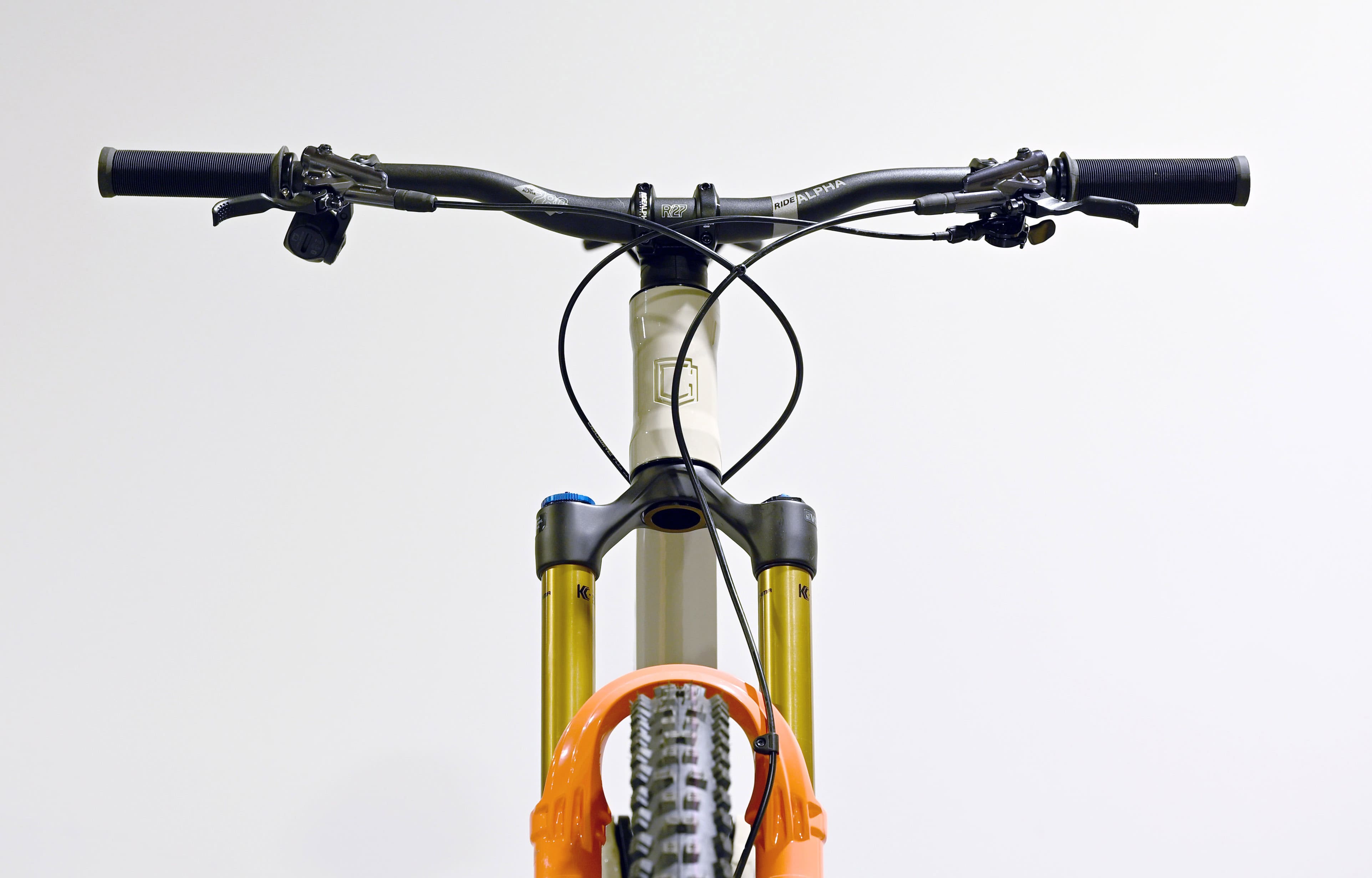 COMMENCAL META V5 T-TYPE CHALK - L (24120703) image number null