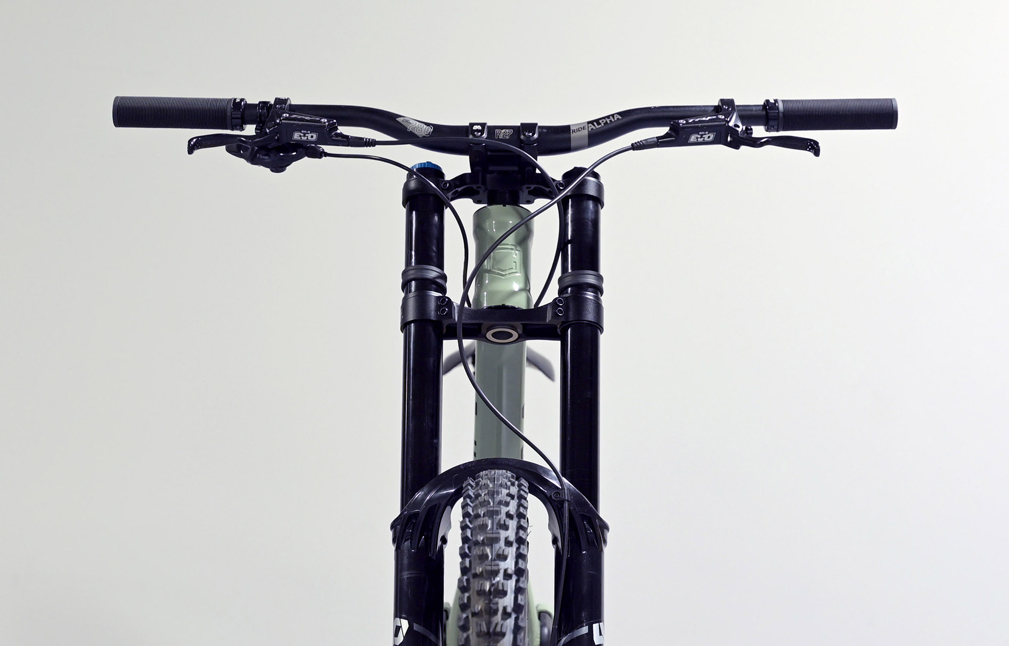 COMMENCAL SUPREME DH V5 ESSENTIAL HERITAGE GREEN - L (22150803) image cover number large 2