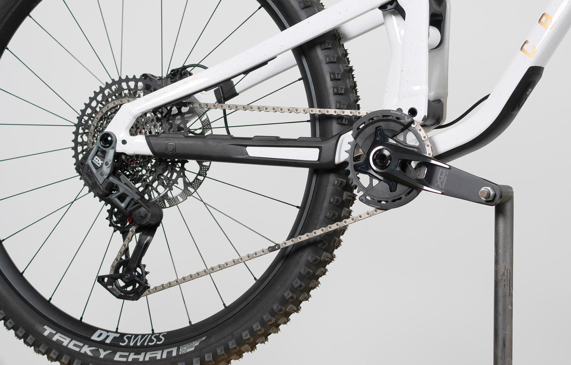 COMMENCAL META V5 SIGNATURE GLITTERY WHITE - L (24122303) image cover number large 3