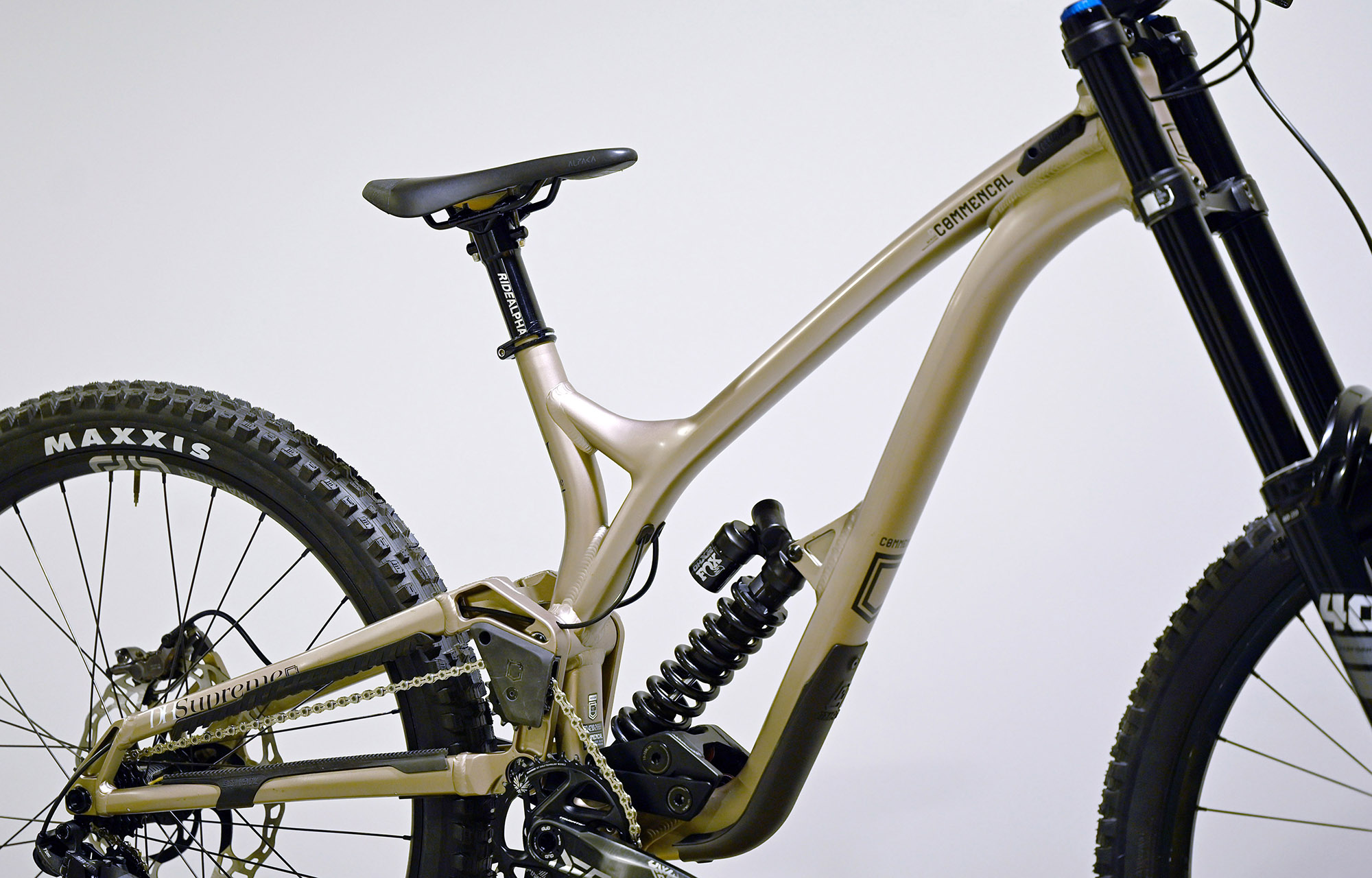 COMMENCAL SUPREME DH RACE CHAMPAGNE - M (22150102) image number null