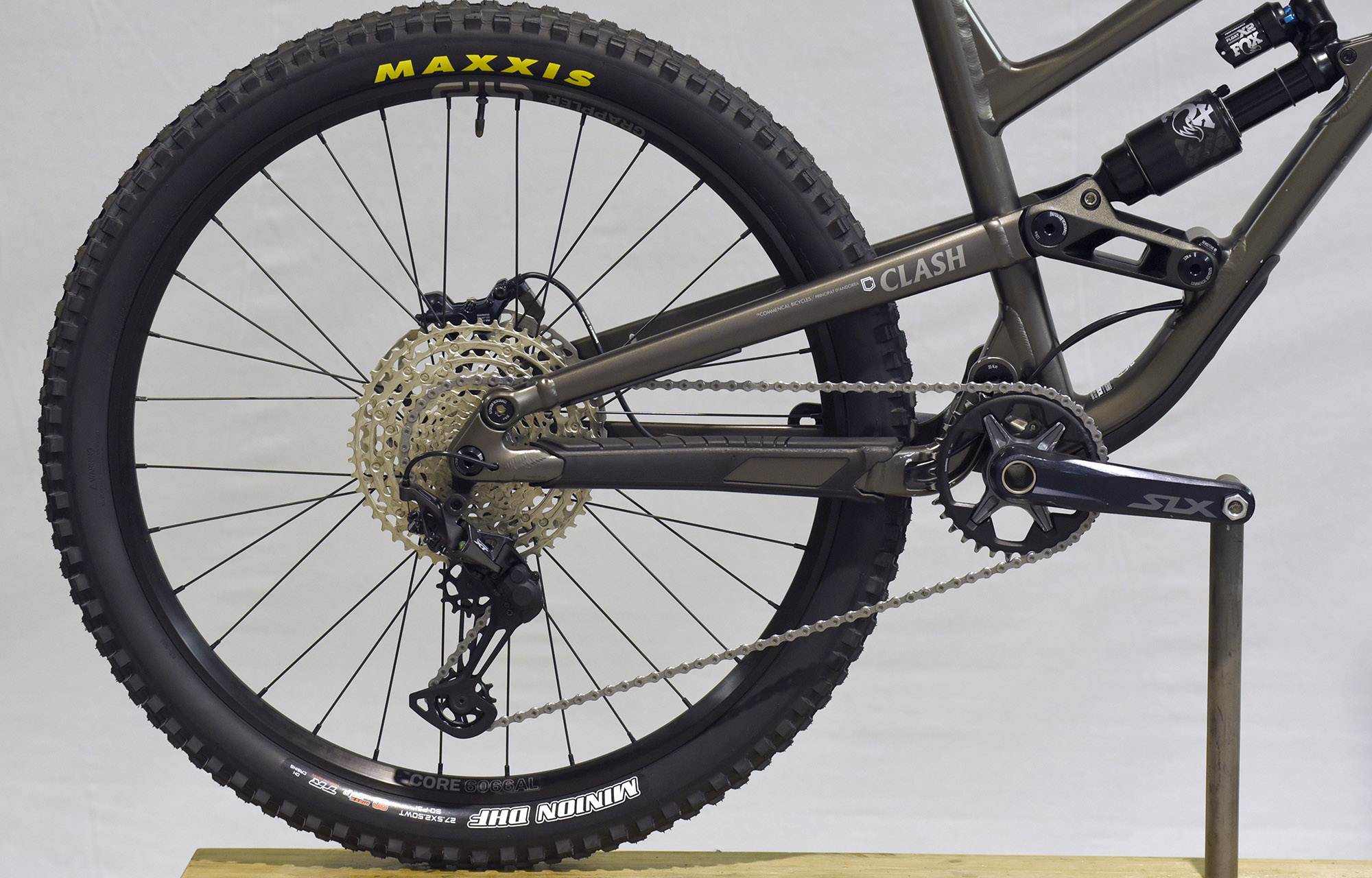 COMMENCAL CLASH ESSENTIAL DARK SLATE - M (22131302) image number null