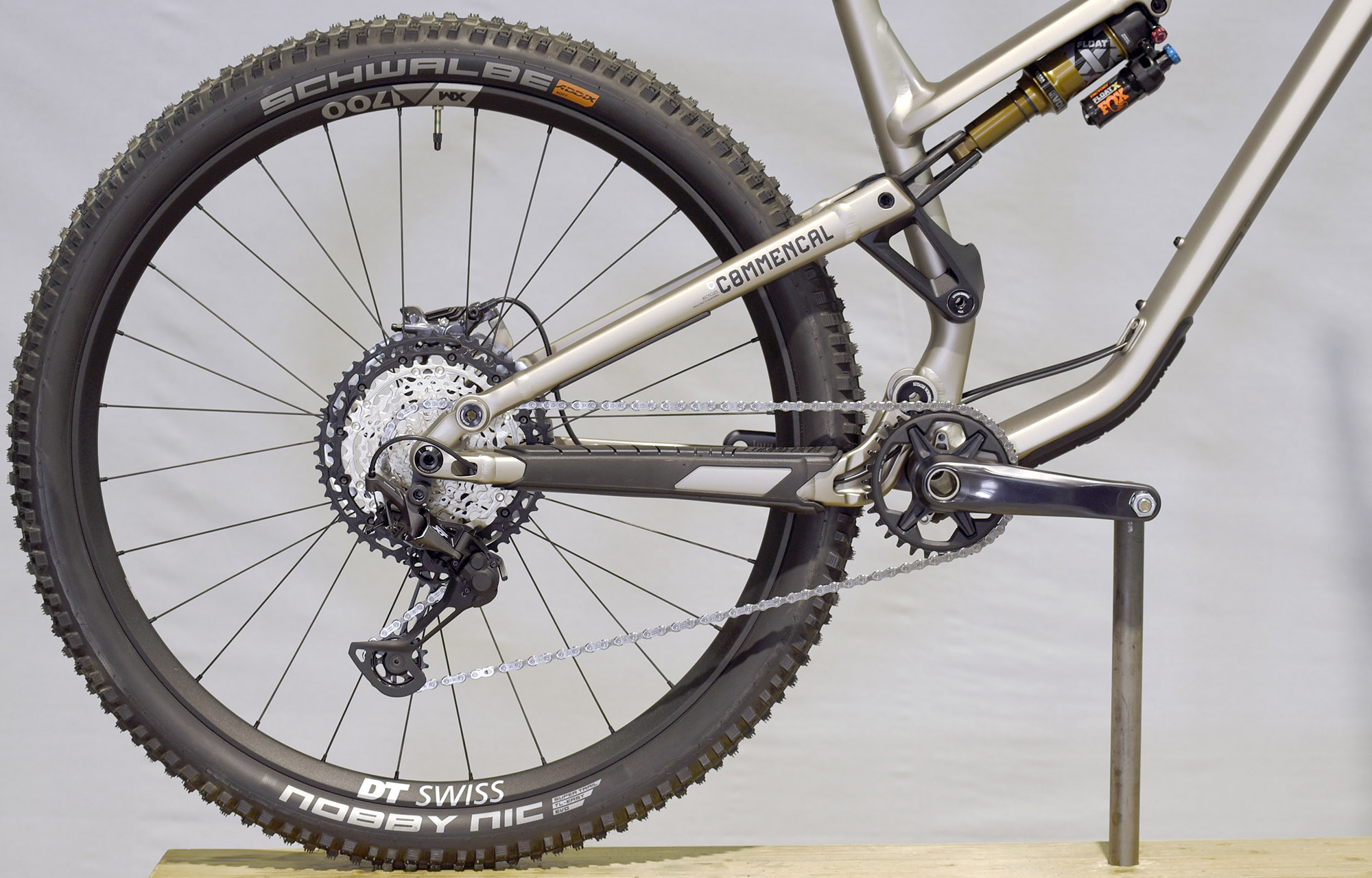 COMMENCAL META TR SIGNATURE CHAMPAGNE - L (22120503) image number null