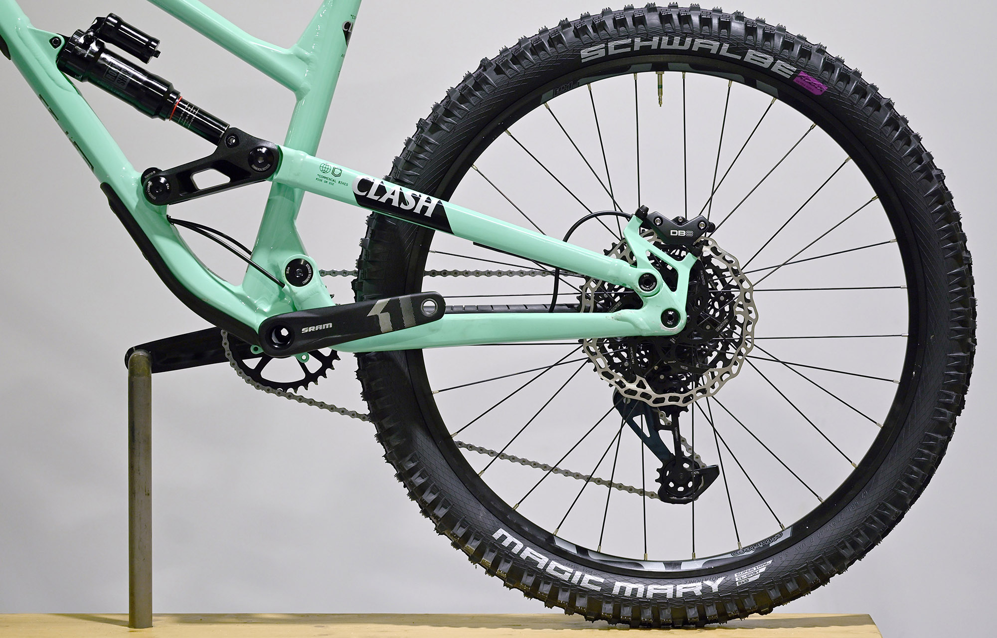 COMMENCAL CLASH RIDE EMERALD GREEN - M (23130102) image cover number large 5