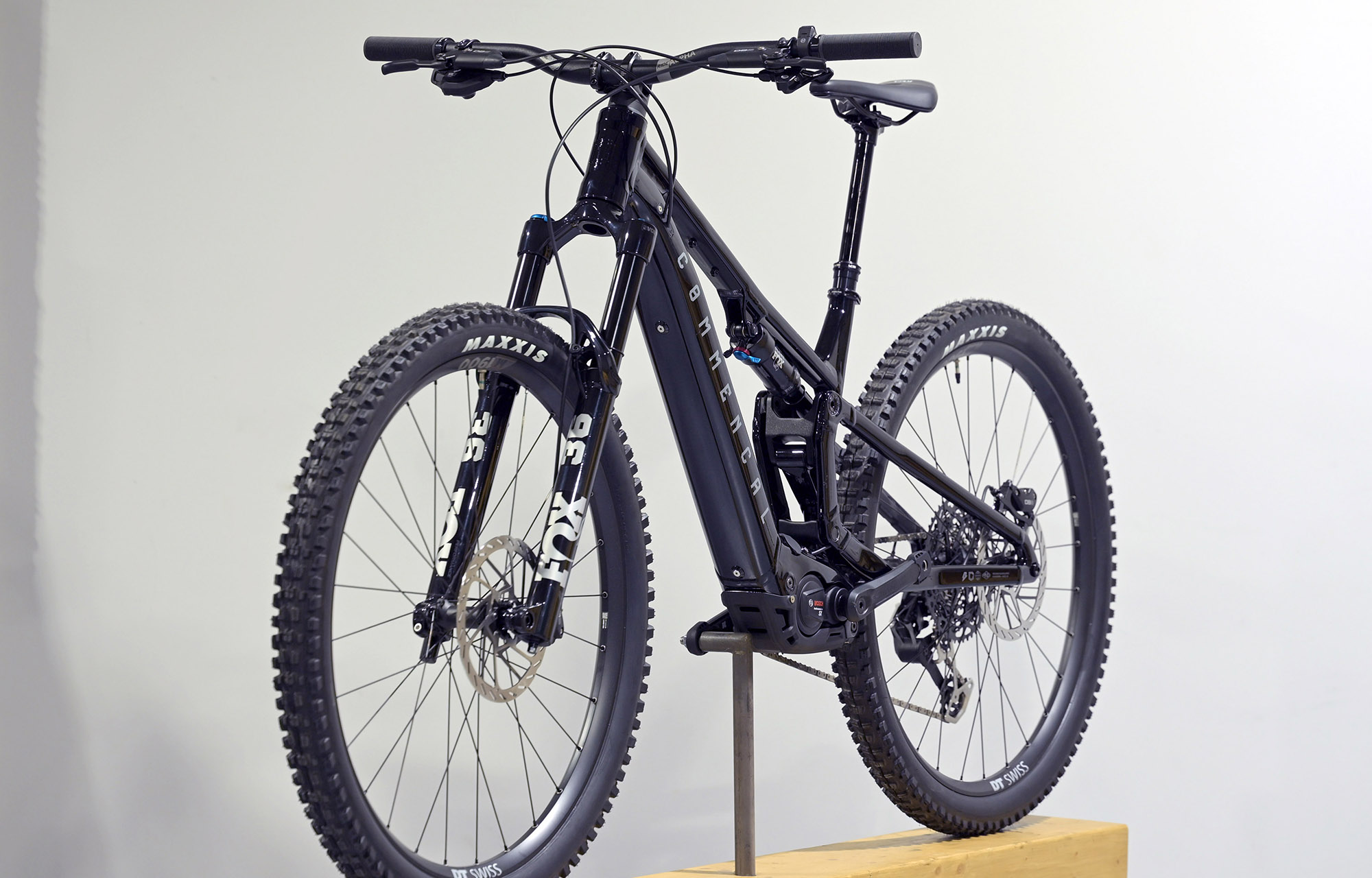 COMMENCAL T.E.M.P.O. POWER ESSENTIAL EAGLE 90 - M (25120302) 0 km image cover number large 4