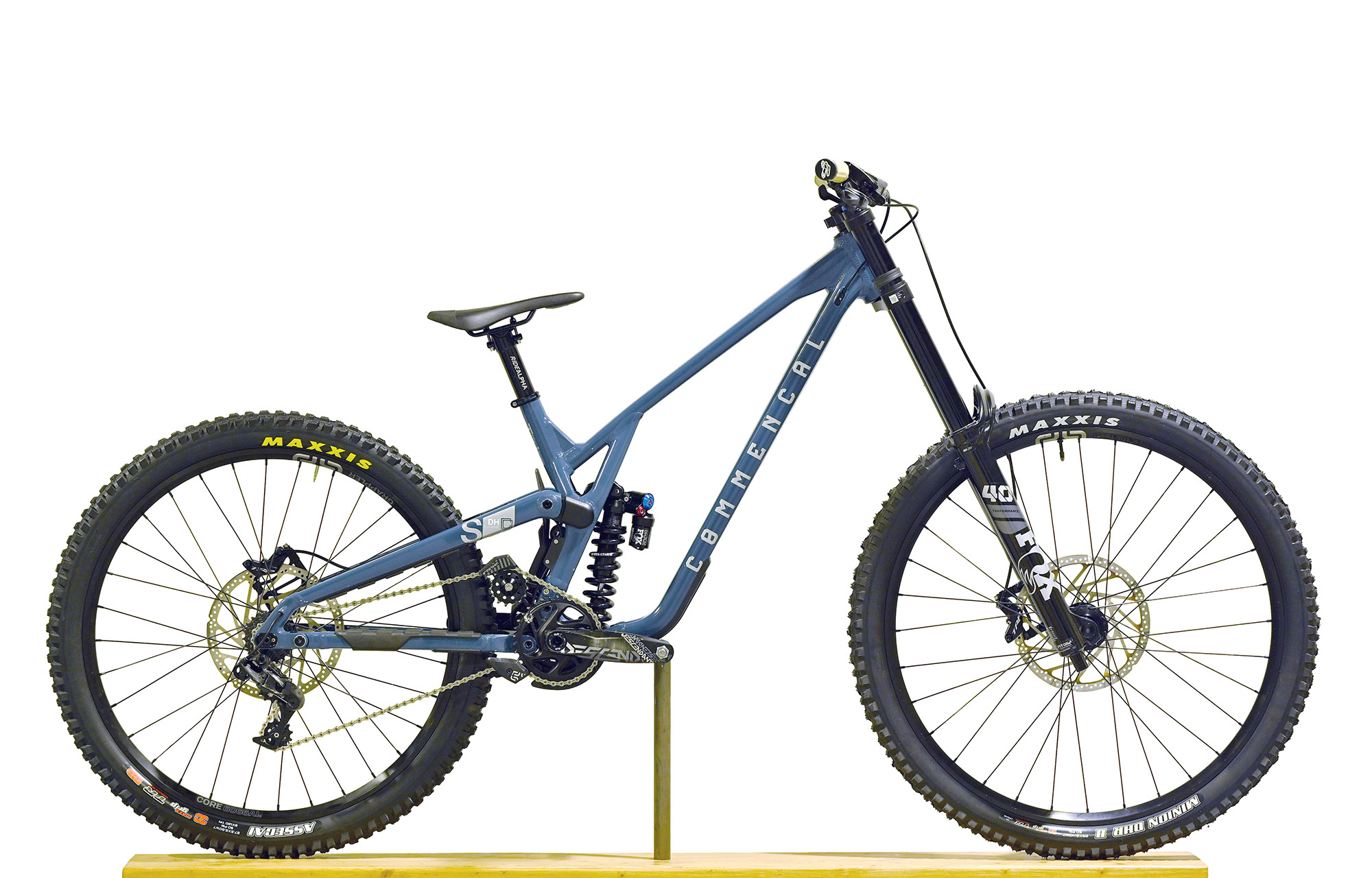 COMMENCAL SUPREME DH V5 ESSENTIAL AQUA BLUE - M (23150102) image number null