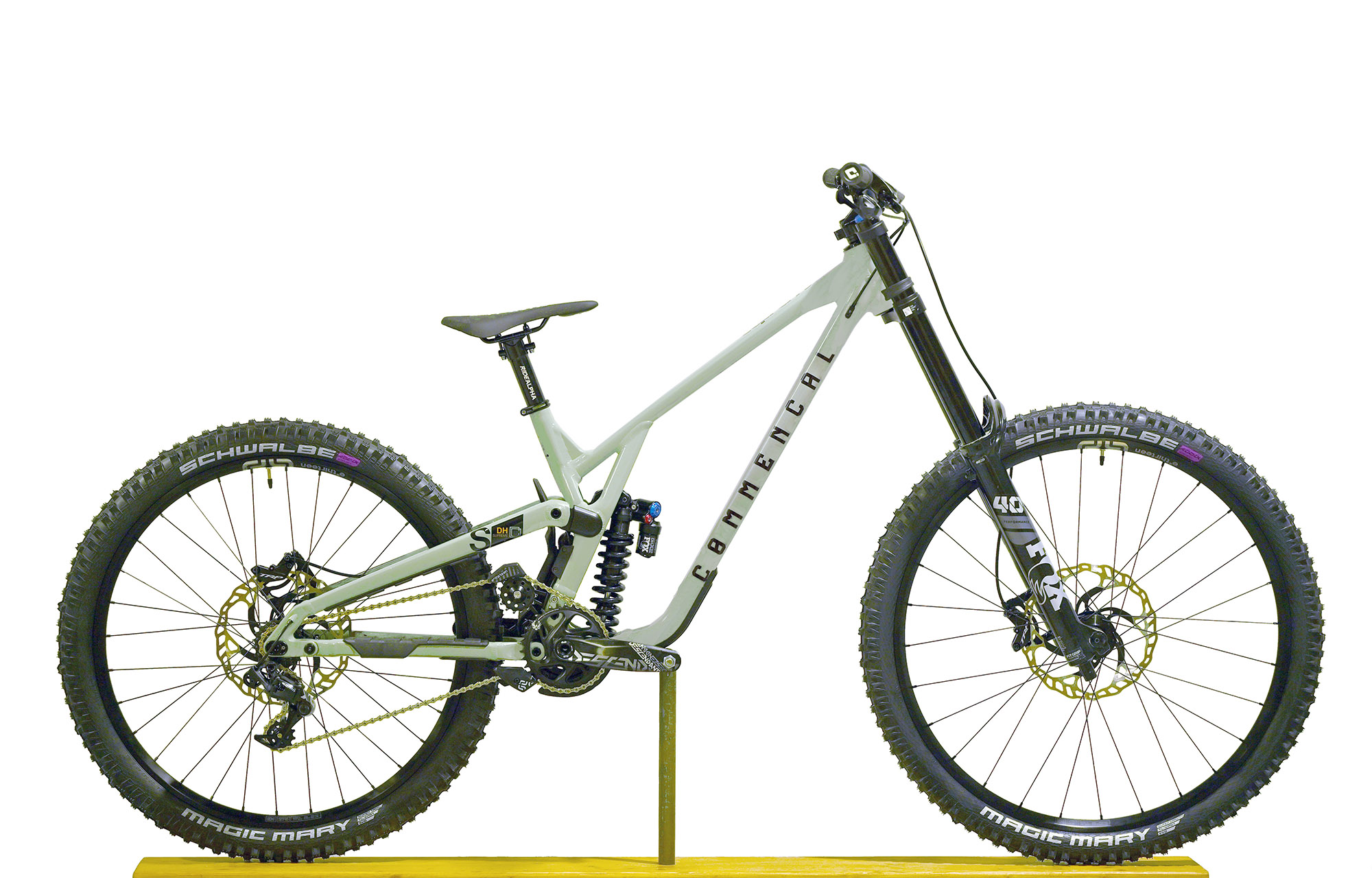 COMMENCAL SUPREME DH V5 ESSENTIAL HERITAGE GREEN - M (22150802) image number null