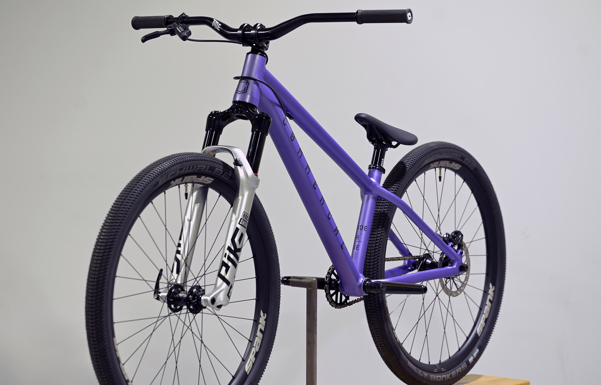 COMMENCAL ABSOLUT RS METALLIC LILAC - M (22140402) image cover number large 4