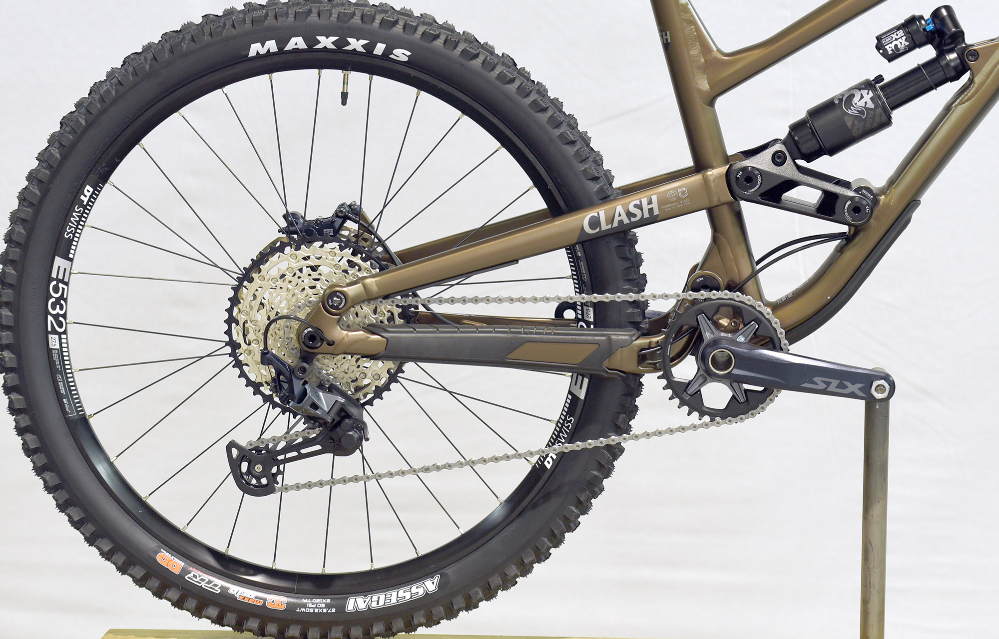 COMMENCAL CLASH ESSENTIAL FROZEN BROWN - M (22134502) image number null
