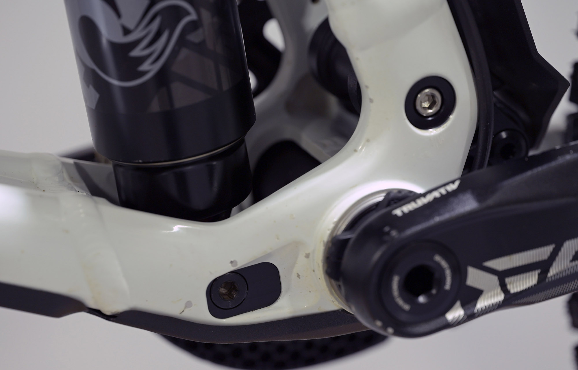 COMMENCAL SUPREME DH V5 SIGNATURE LTD PURE WHITE - M (23151002) image cover number large 12