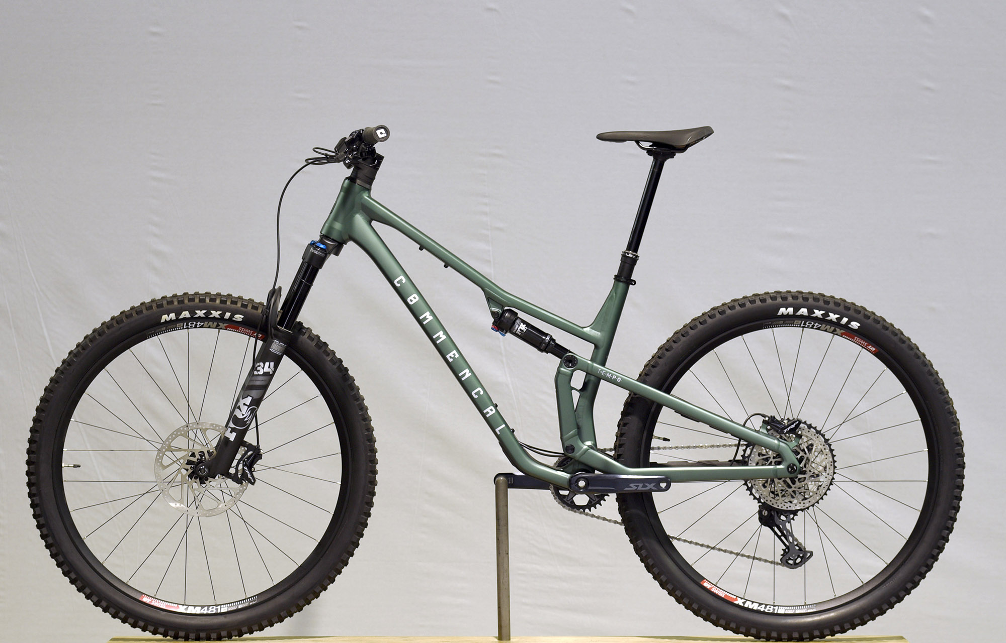 COMMENCAL T.E.M.P.O. ESSENTIAL METALLIC GREEN - L (22120903) image number null