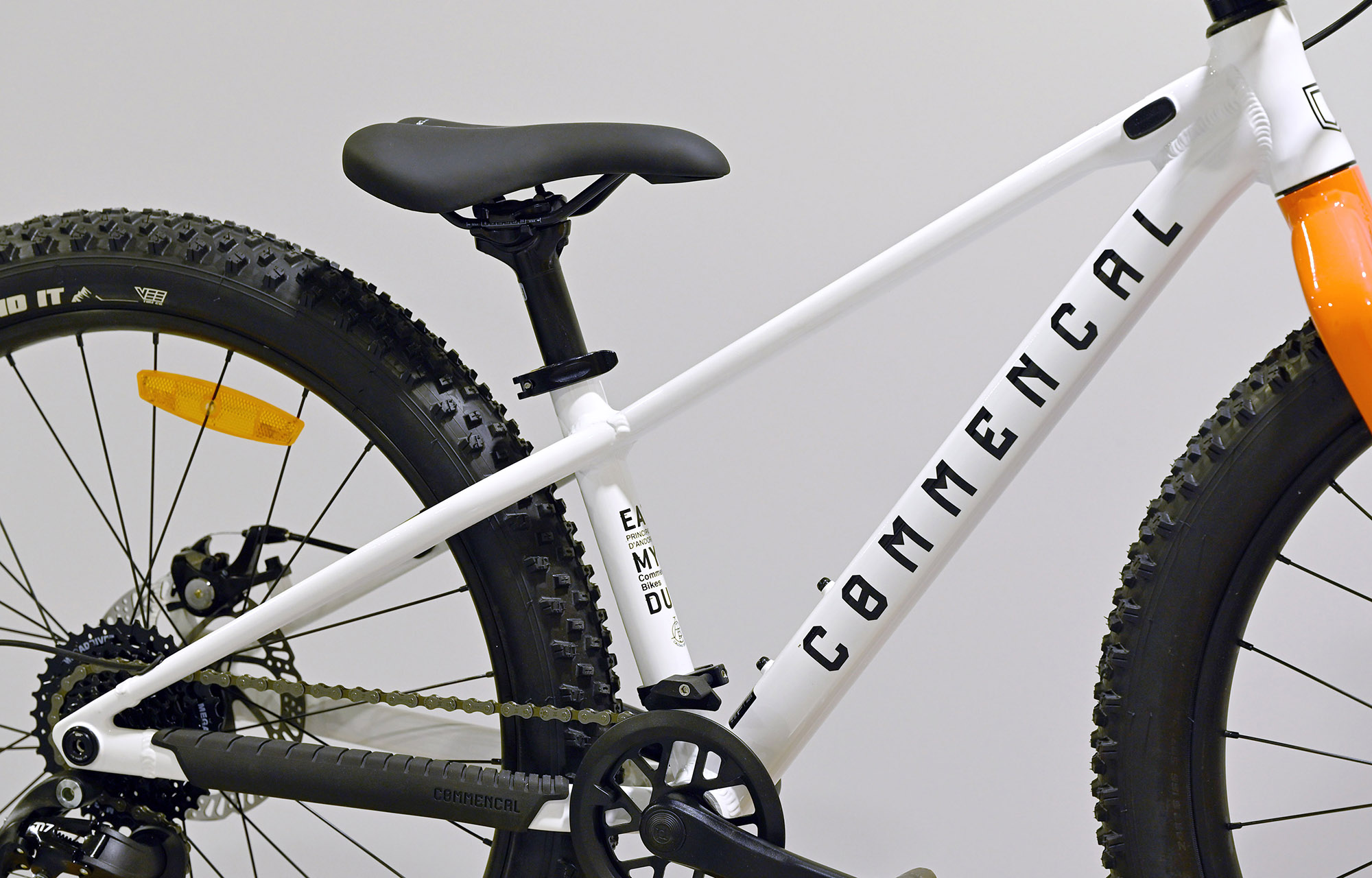 COMMENCAL RAMONES 24 TRIGGER SHIFTER PURE WHITE - (23177892) image number null