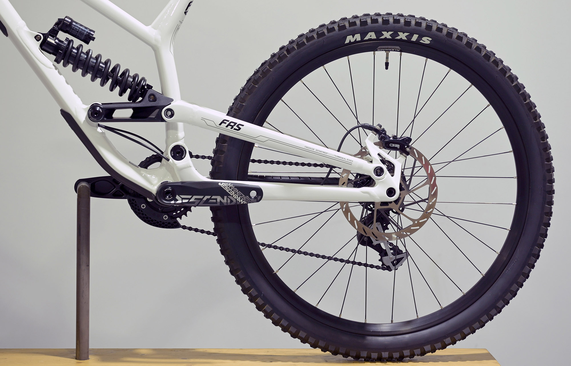 COMMENCAL FRS RIDE PURE WHITE - L (23152503) image cover number large 5