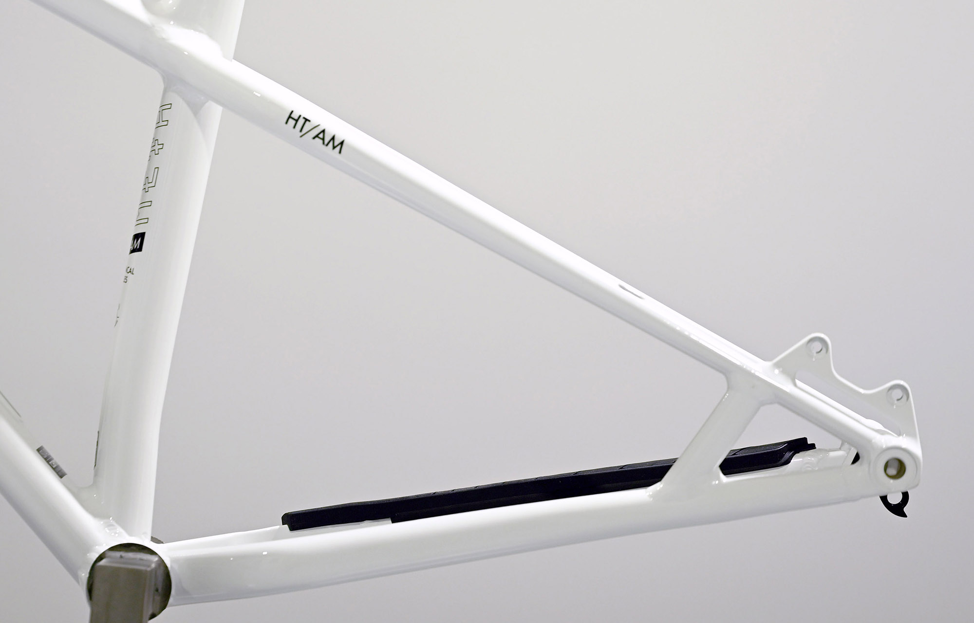 FRAME COMMENCAL META HT AM PURE WHITE - S (22232001) image cover number large 4