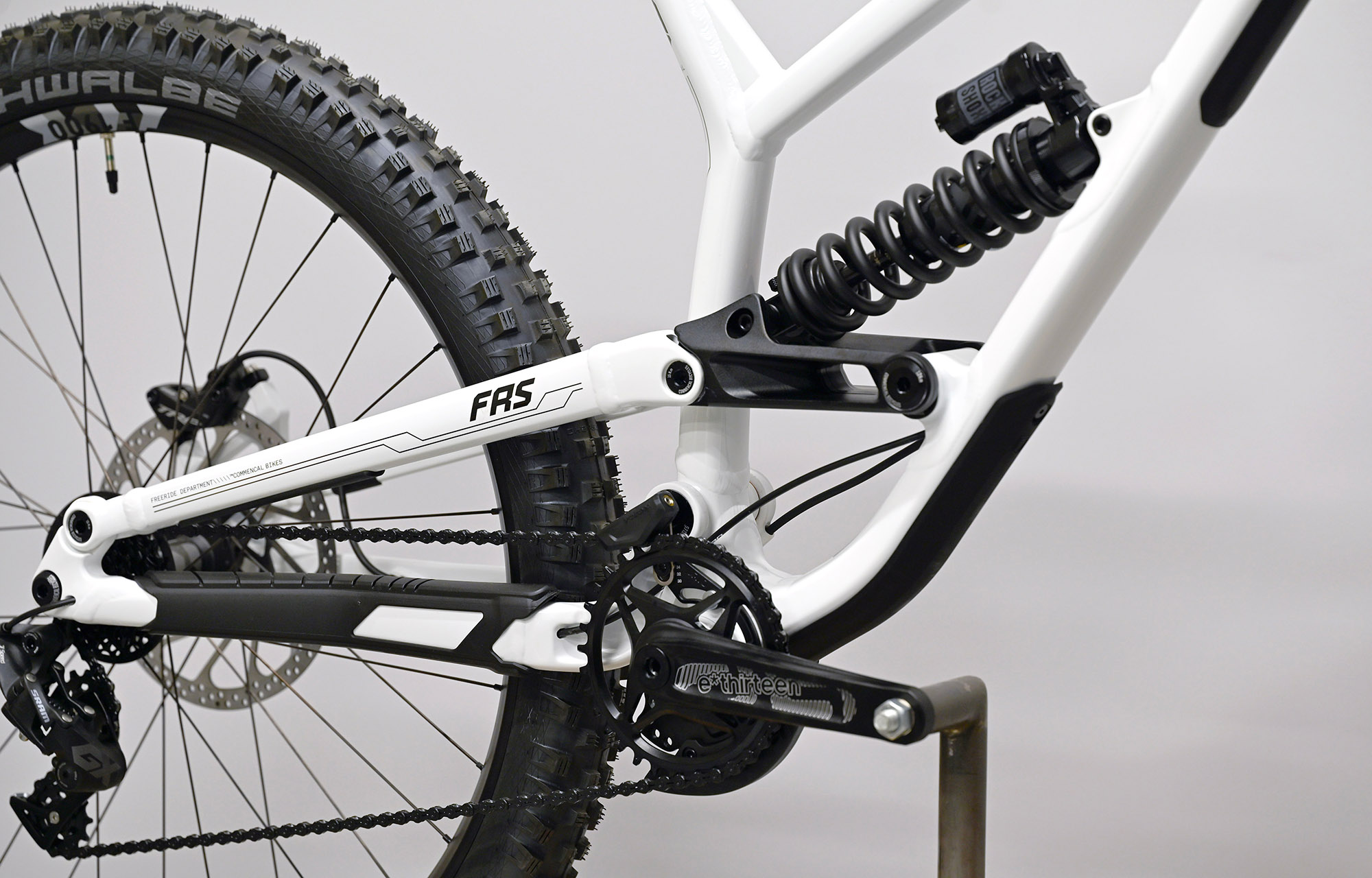 COMMENCAL FRS PARK PURE WHITE - M (24156502) image number null