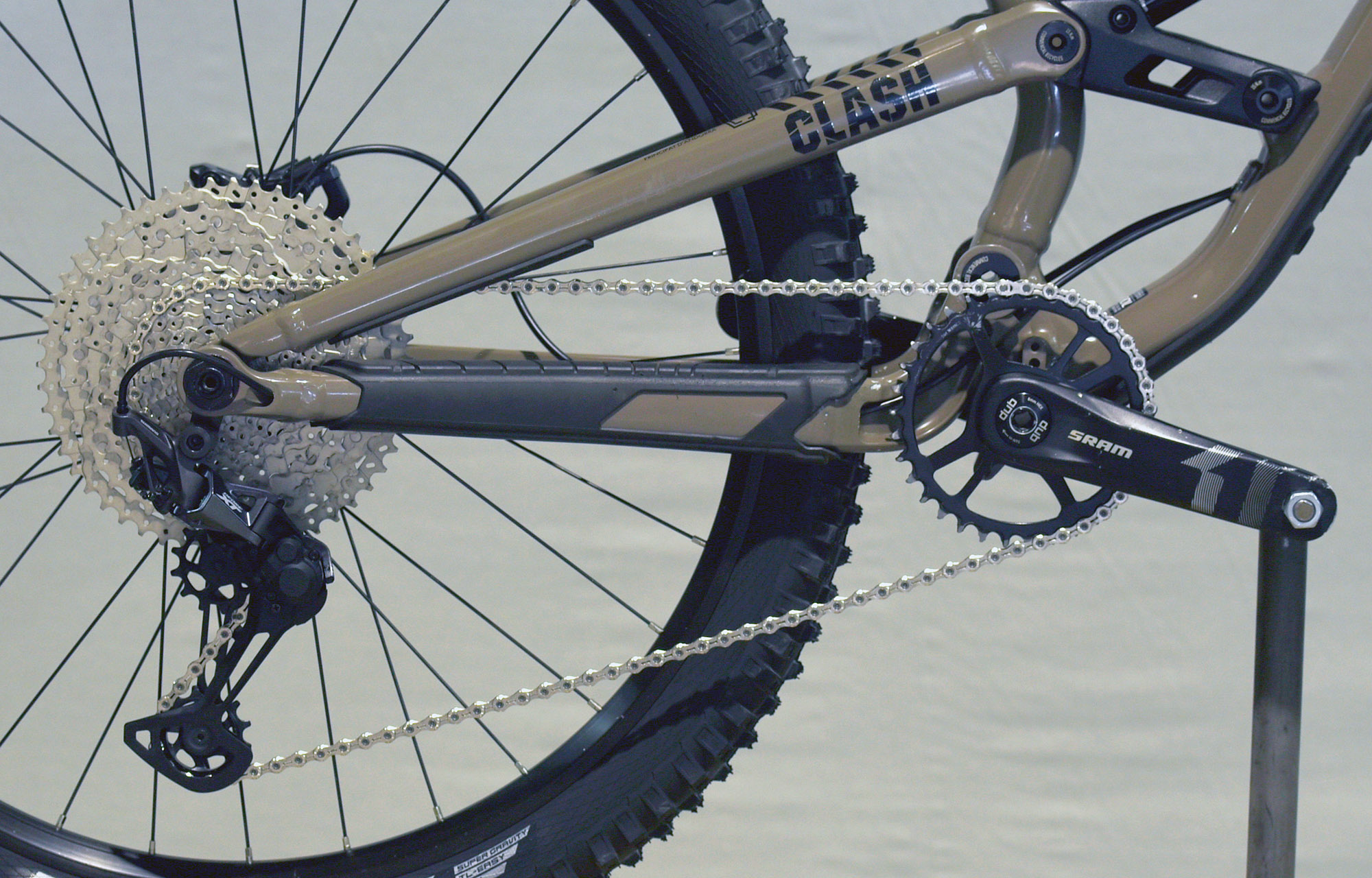 COMMENCAL CLASH JR DIRT MAXXIS - JR (21175200) image number null