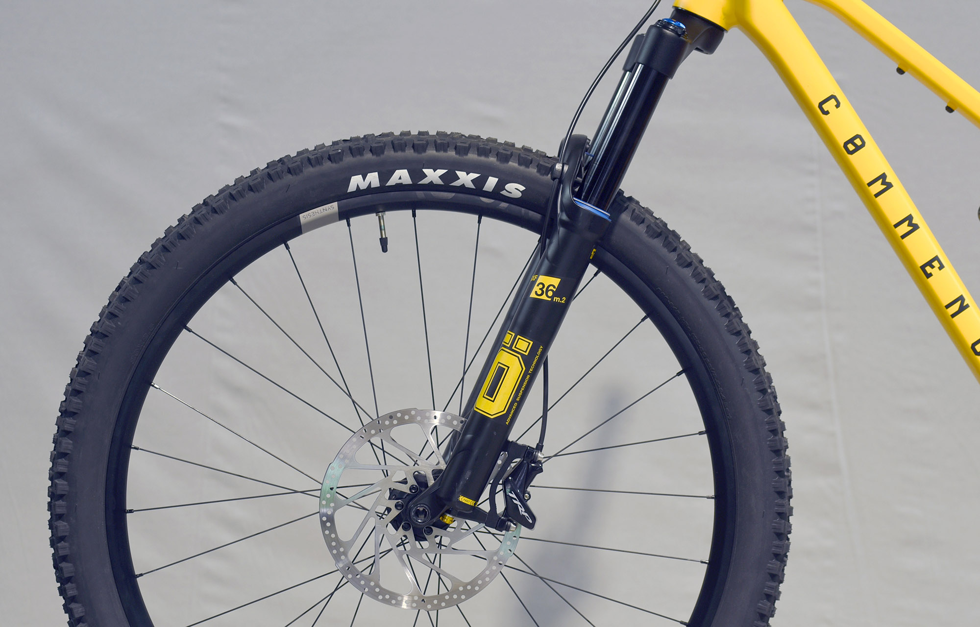 COMMENCAL TEMPO OHLINS EDITION YELLOW - M (22121102) image number null