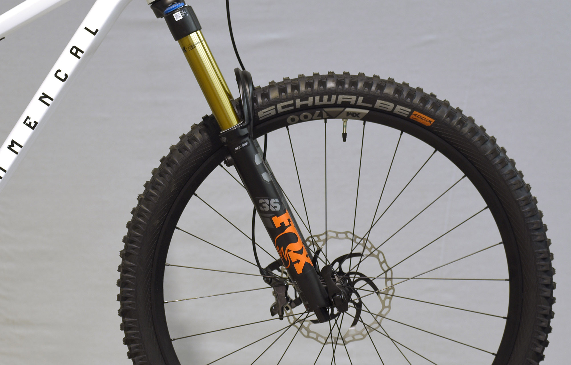 COMMENCAL META TR V4 SIGNATURE PURE WHITE - L (22124203) image number null