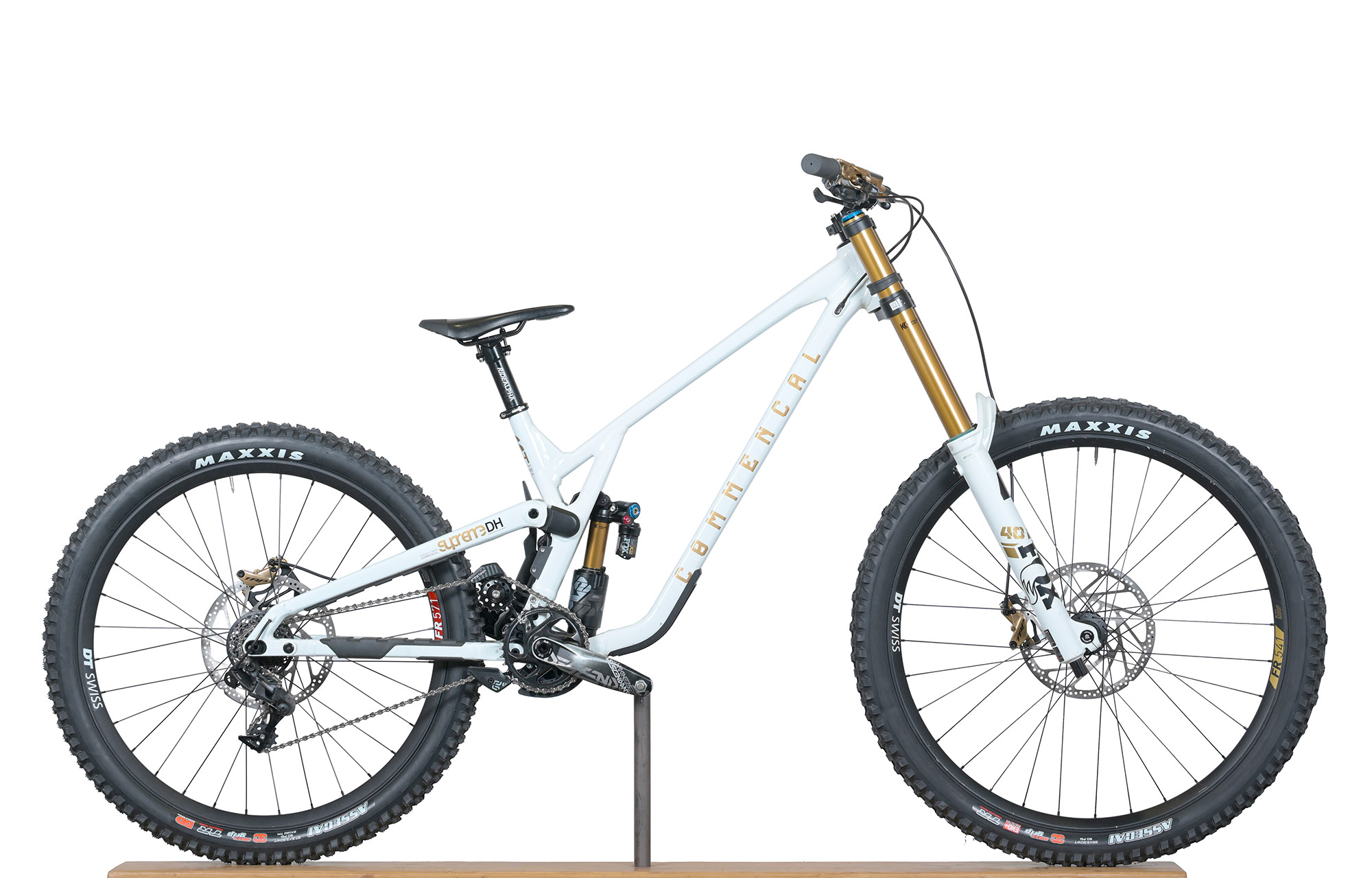 COMMENCAL SUPREME DH V5 SIGNATURE LTD PURE WHITE - L (23151003) image number null