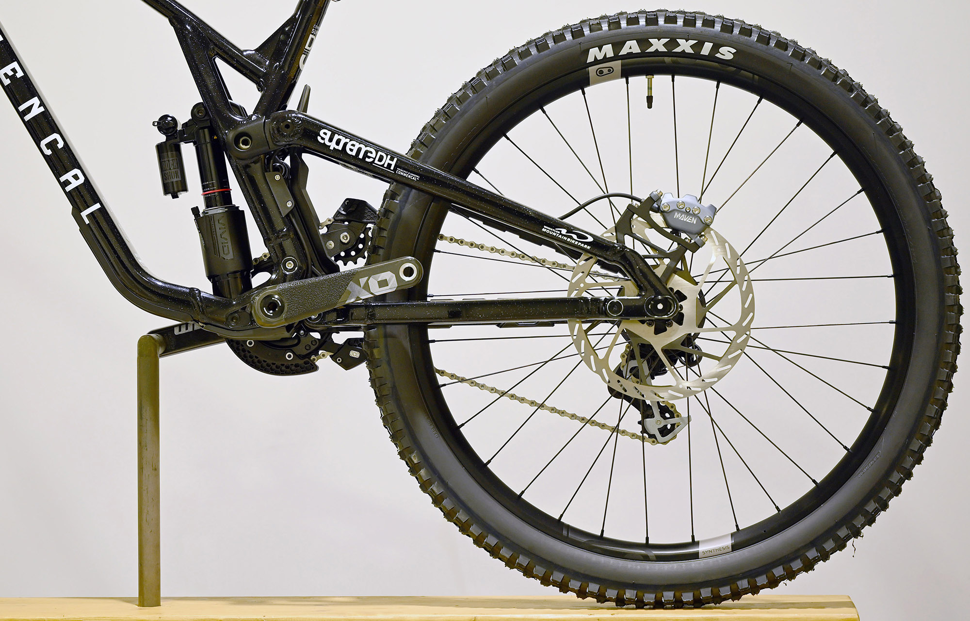 COMMENCAL SUPREME DH V5 WHISTLER EDITION	 - L (24155703) image number null