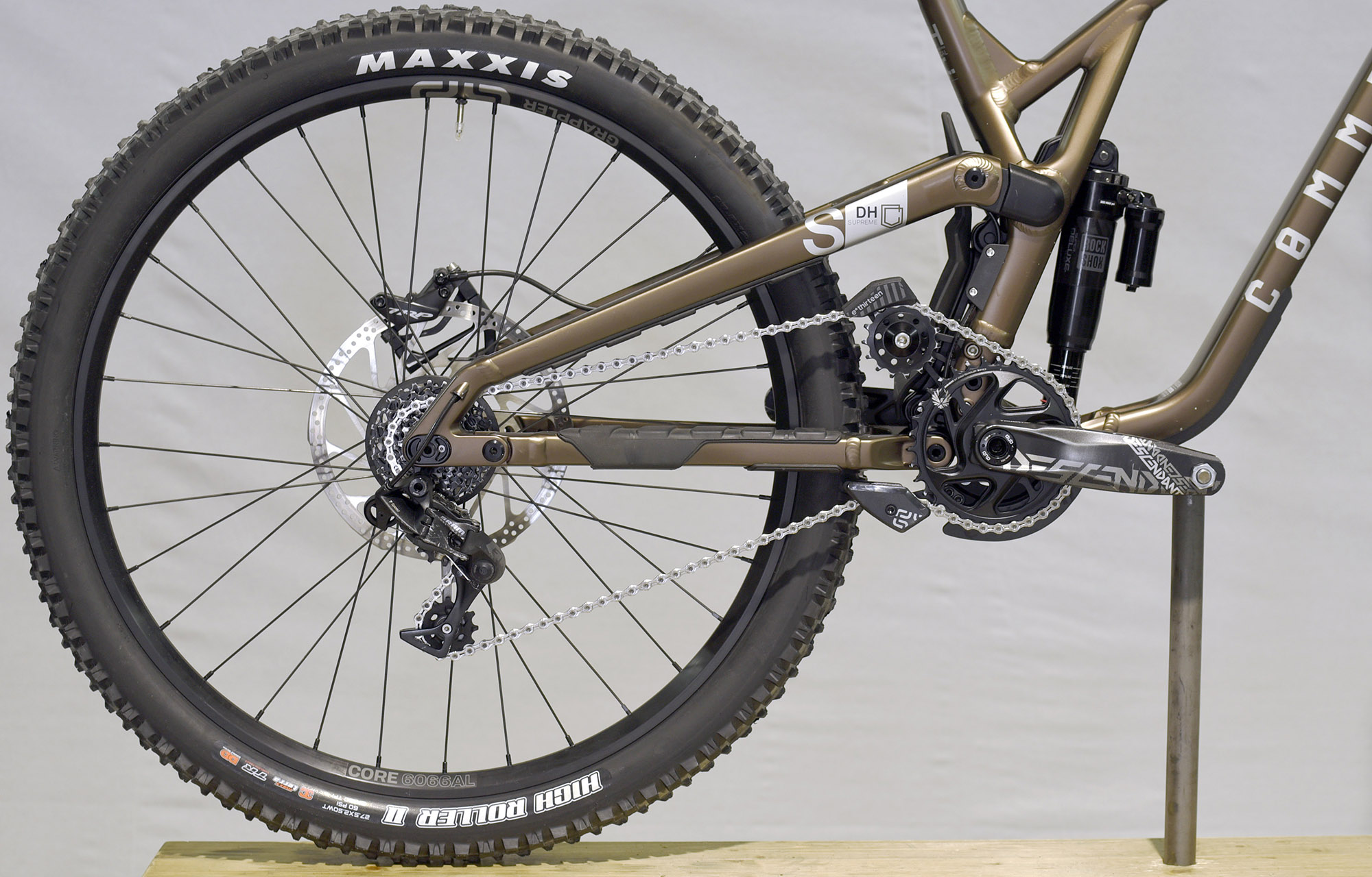 COMMENCAL SUPREME DH V5 RIDE FROZEN BROWN - L (22150703) image number null