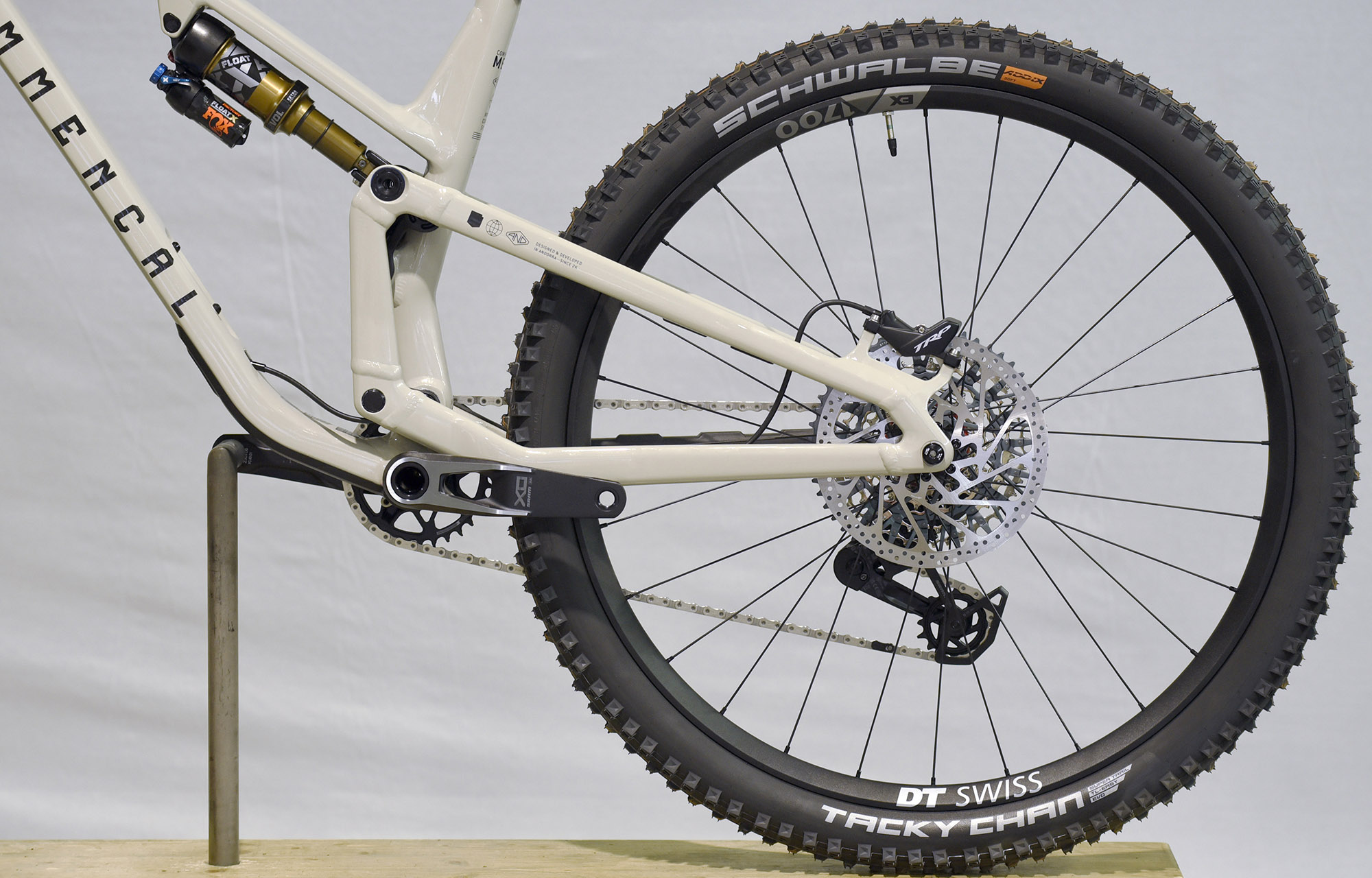 COMMENCAL META V5 T-TYPE CHALK - L (23120903) image number null