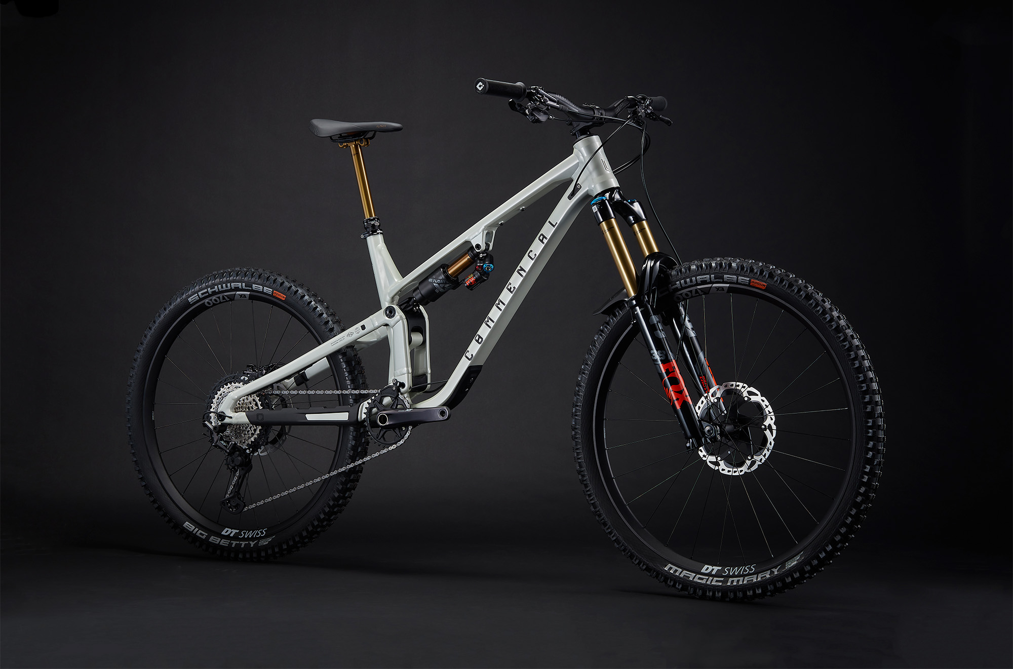 COMMENCAL META SX V5 SIGNATURE CLEAR SILVER image number null