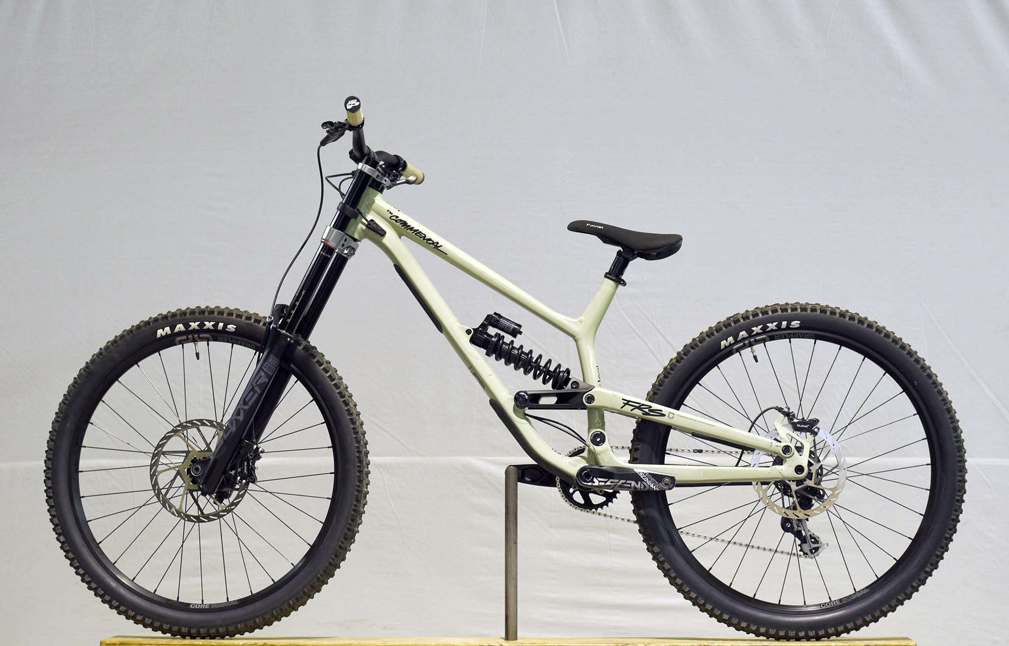 COMMENCAL FRS RIDE HERITAGE GREEN - M (22150402) image number null