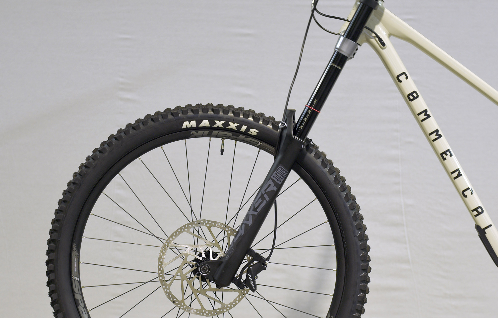 COMMENCAL SUPREME DH V5 RIDE CHALK - L (23150003) image number null