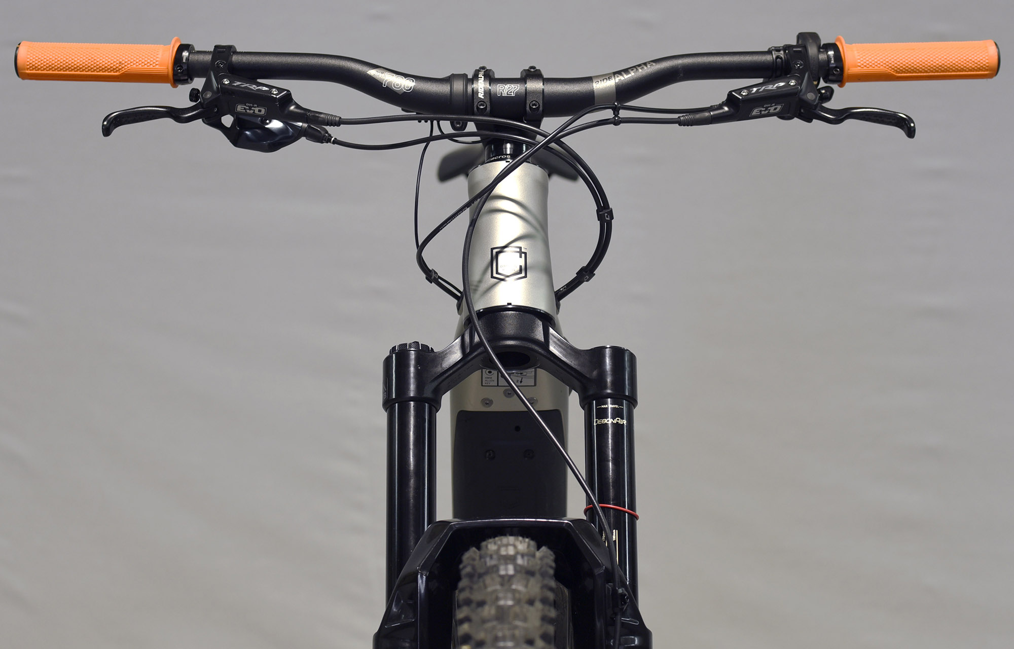 COMMENCAL META POWER SX RACE SILVER - M (22180702) 992km image number null