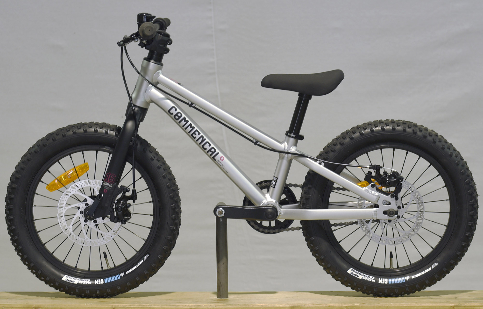 COMMENCAL RAMONES 16 SILVER - 16 (22172900) image number null