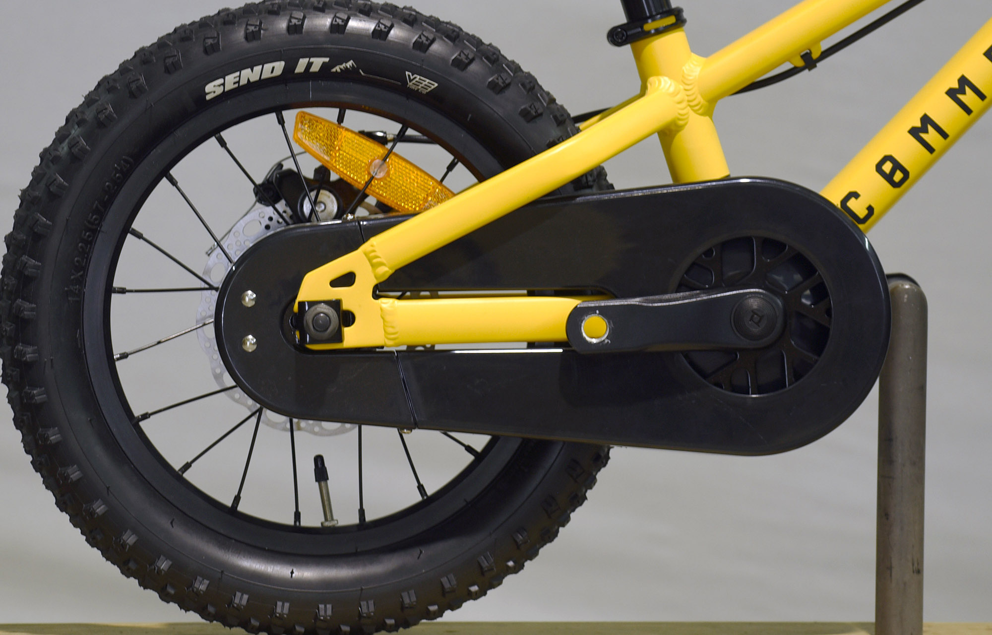 COMMENCAL RAMONES OHLINS YELLOW - 14 (23177809) image number null