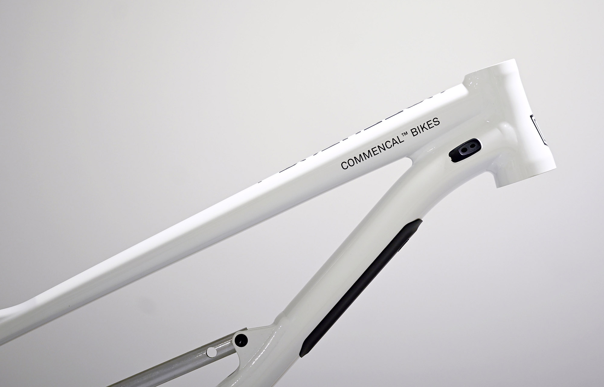 FRAME COMMENCAL CLASH PURE WHITE - M (23230002) image number null