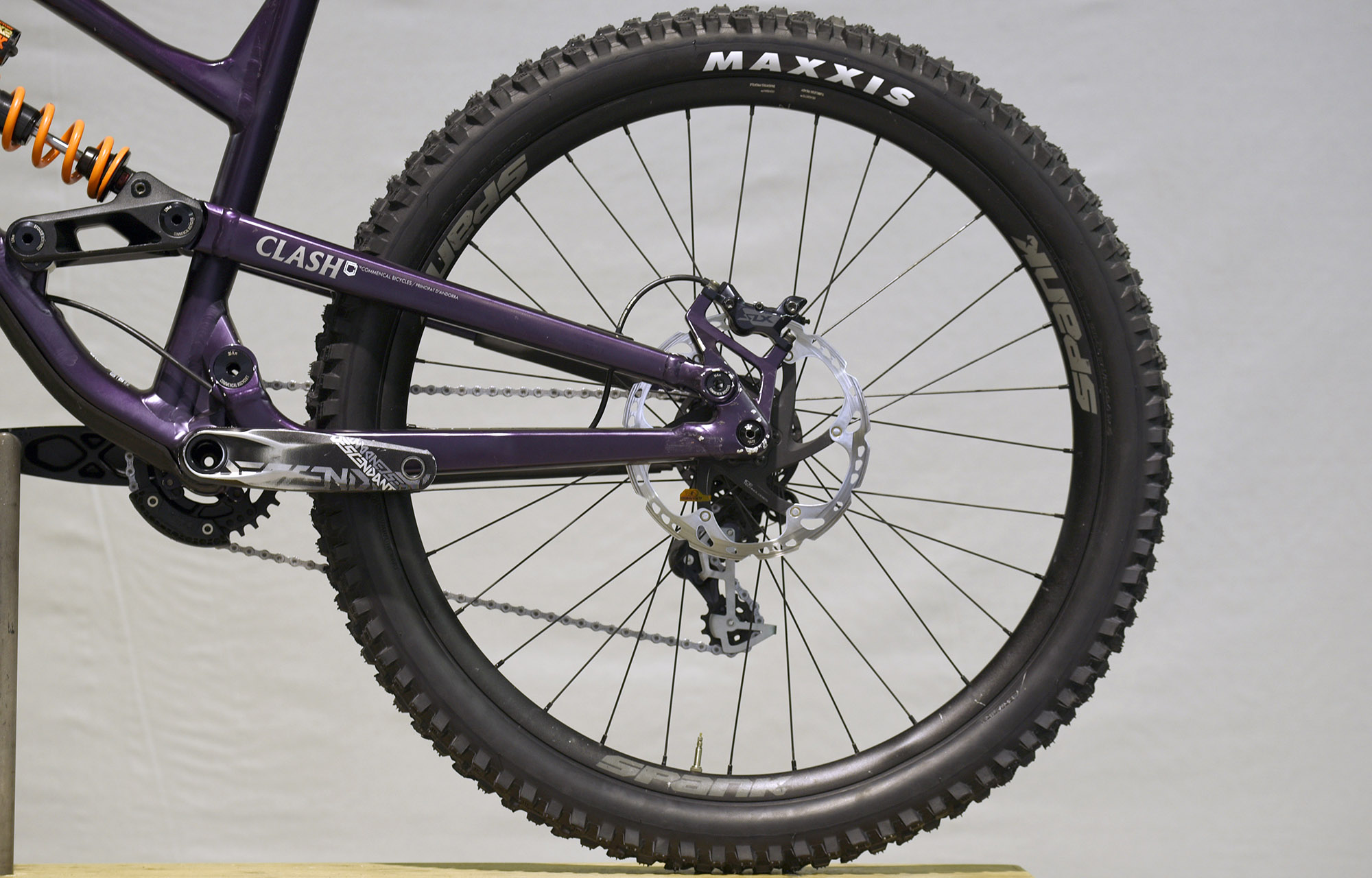 COMMENCAL CLASH PARK EDITION METALLIC PURPLE - M (22131702) image number null