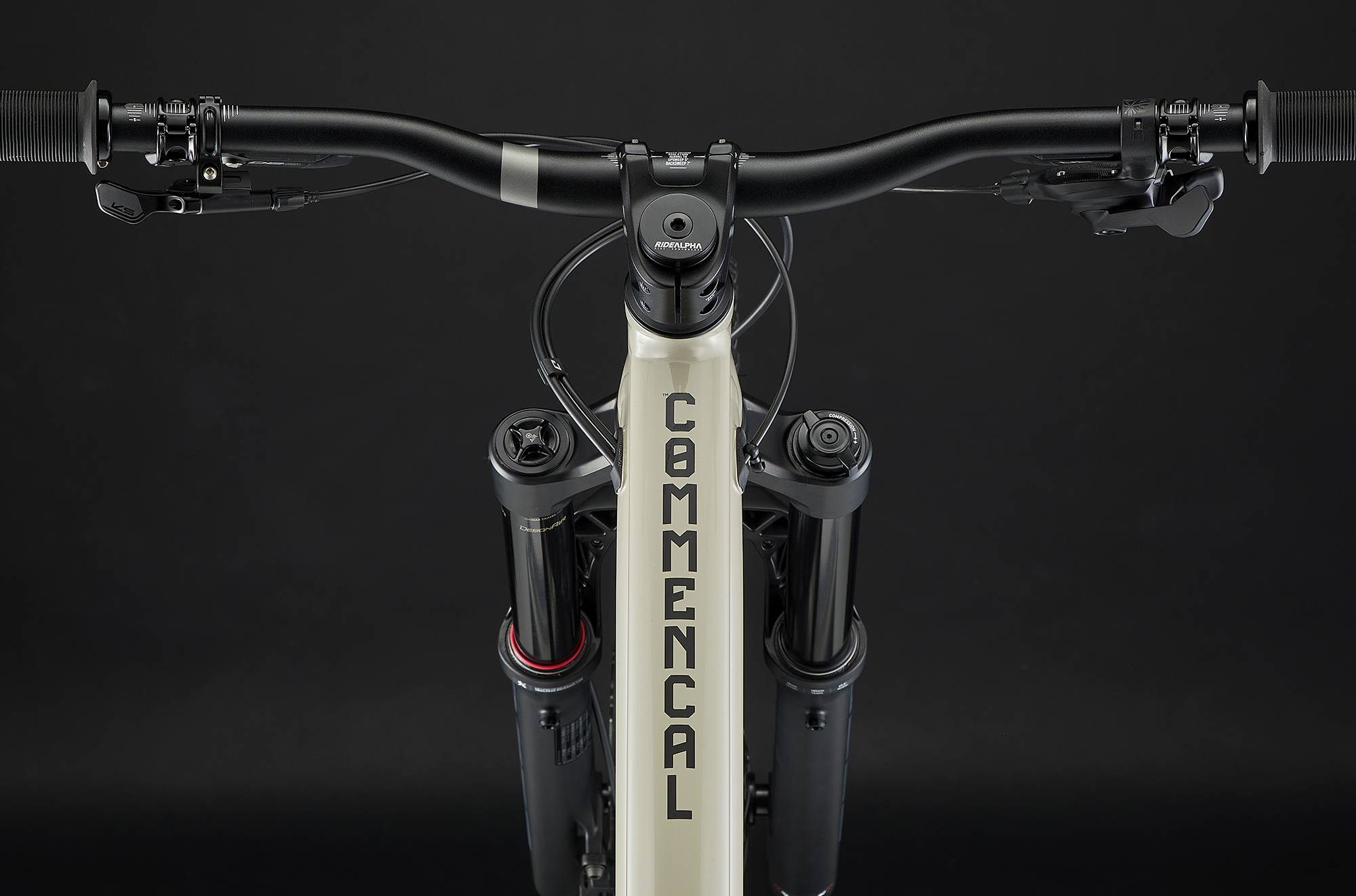 COMMENCAL CLASH RIDE CHALK ROCKSHOX image cover number large 3