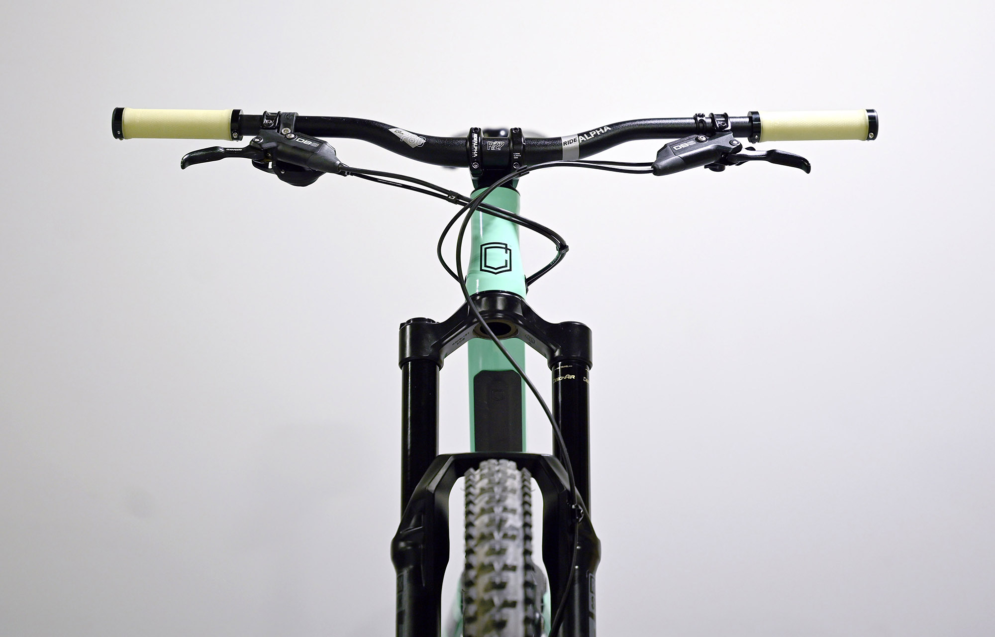 COMMENCAL CLASH RIDE EMERALD GREEN - L (23130103) image cover number large 2