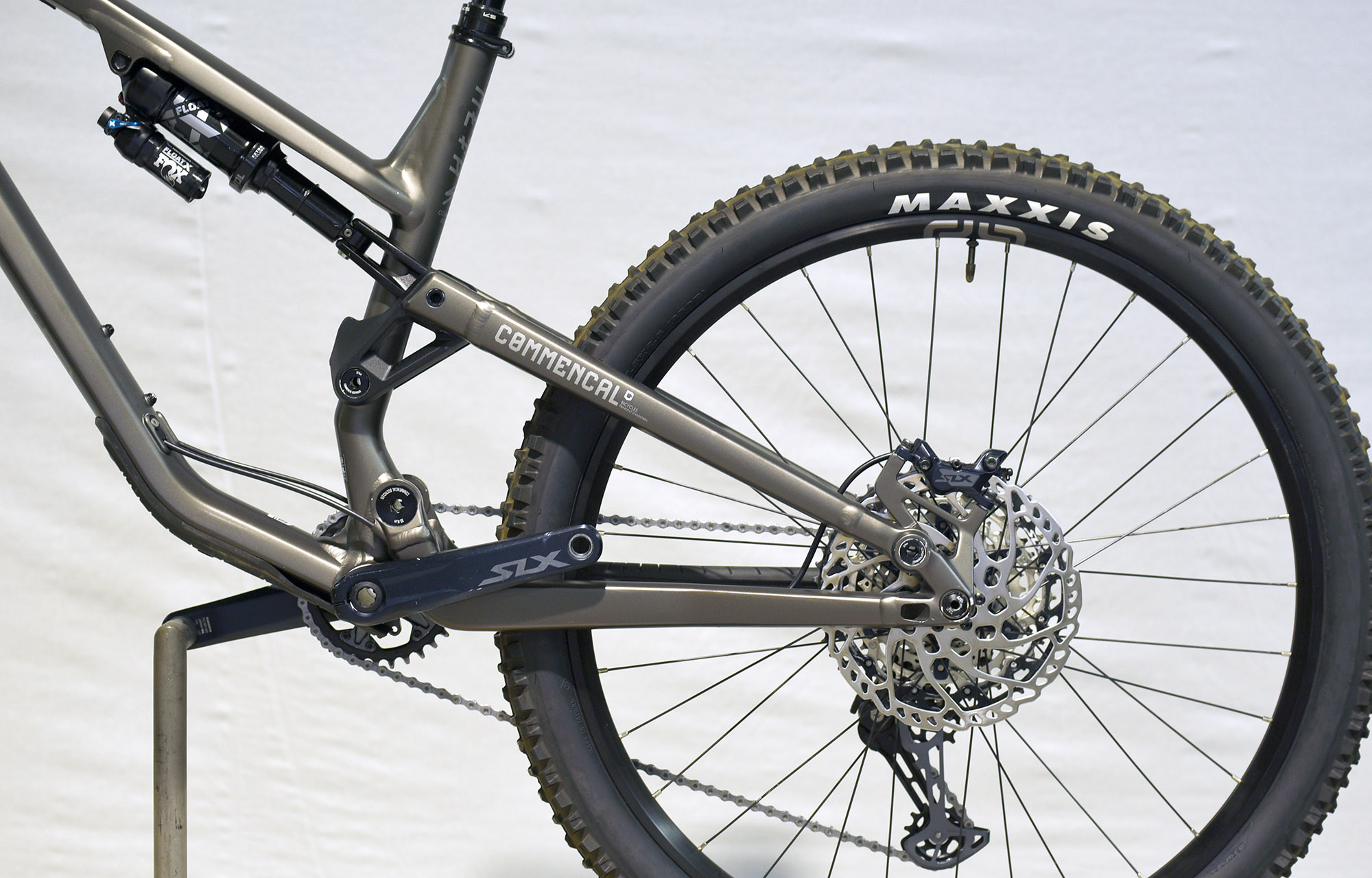 COMMENCAL META SX ESSENTIAL DARK SLATE - L (22130603) image number null