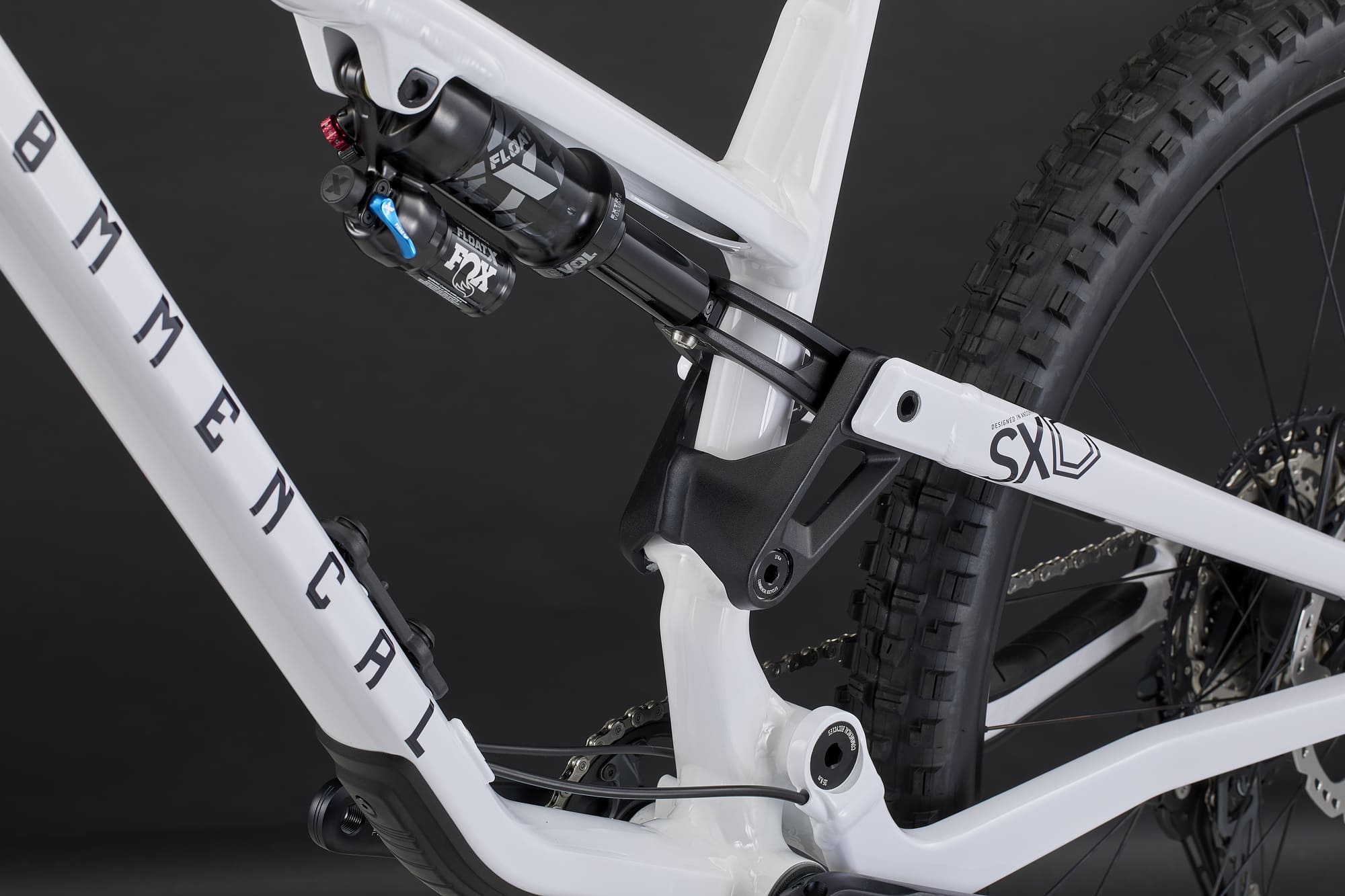 COMMENCAL META SX V4 ESSENTIAL PURE WHITE 2025 image number null