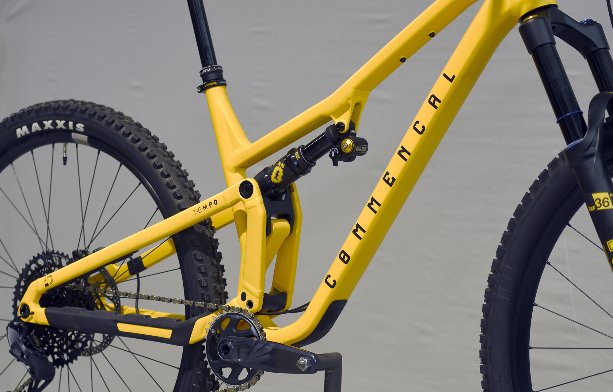 COMMENCAL T.E.M.P.O. OHLINS EDITION YELLOW - L (22121103) image number null