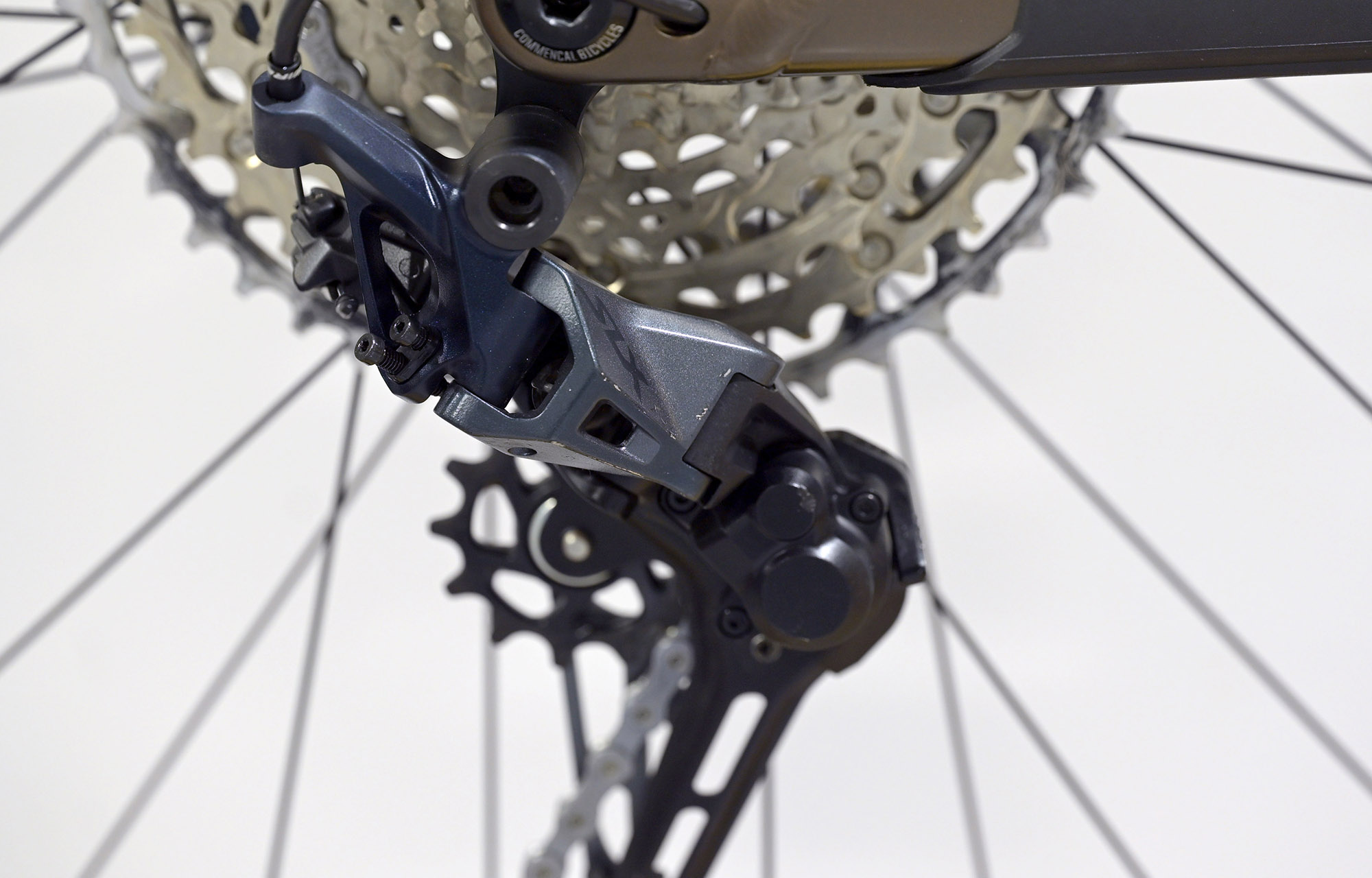 COMMENCAL CLASH ESSENTIAL FROZEN BROWN - M (22134502) image cover number large 7