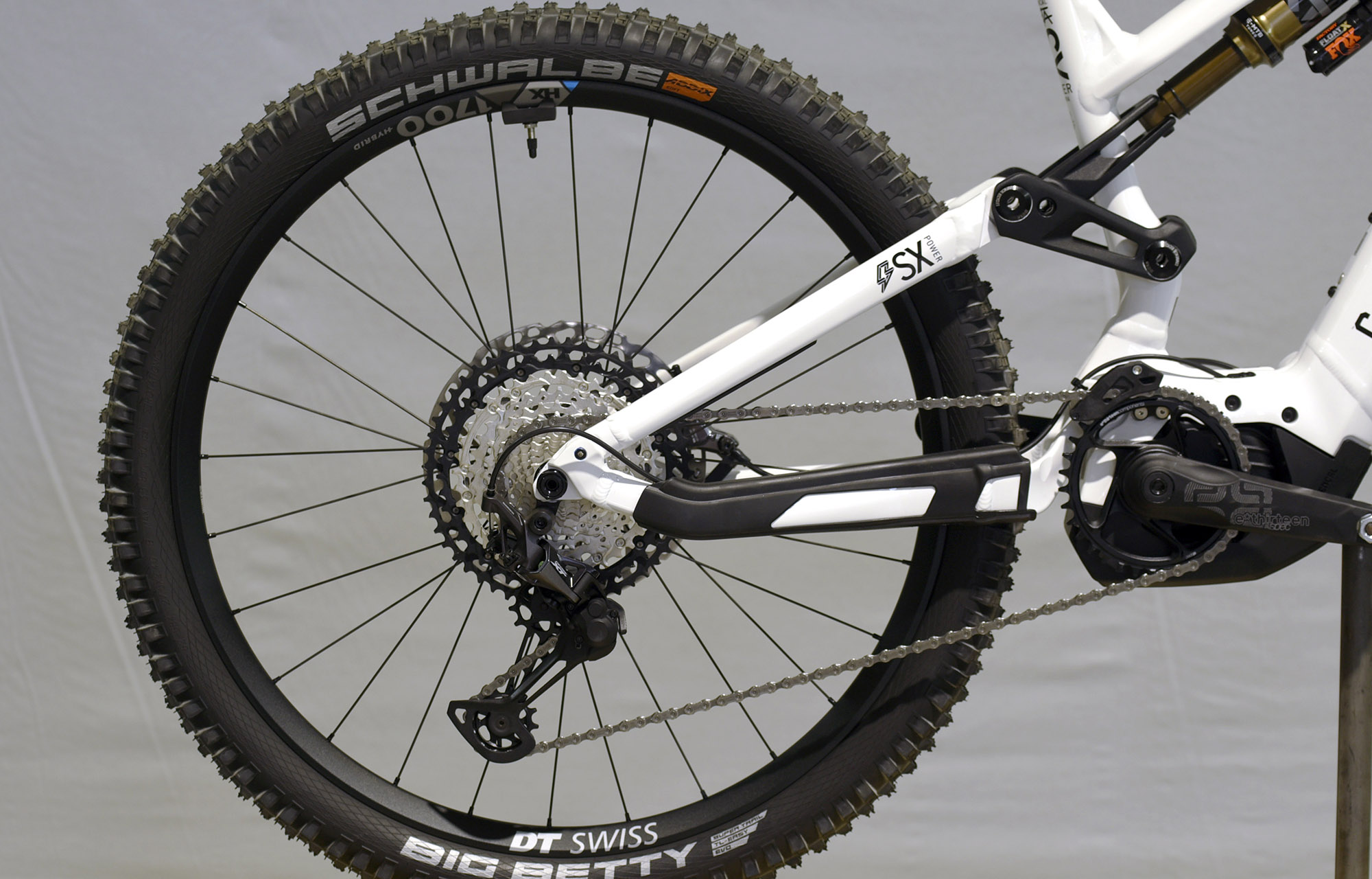 COMMENCAL META POWER SX BOSCH SIGNATURE PURE WHITE - M (22181902) 0km image number null