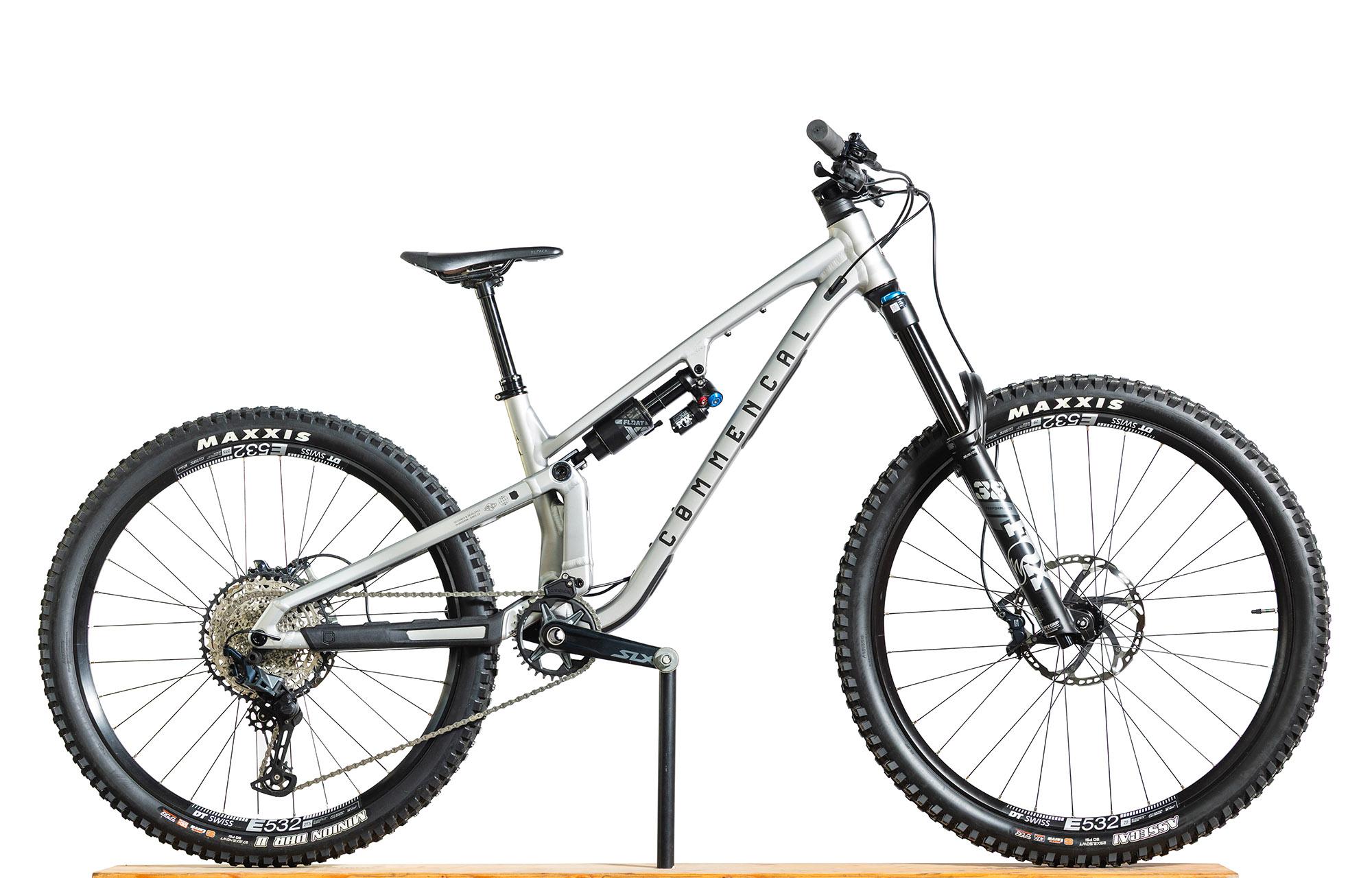 COMMENCAL META SX V5 ESSENTIAL SILVER - S (23131501) image number null