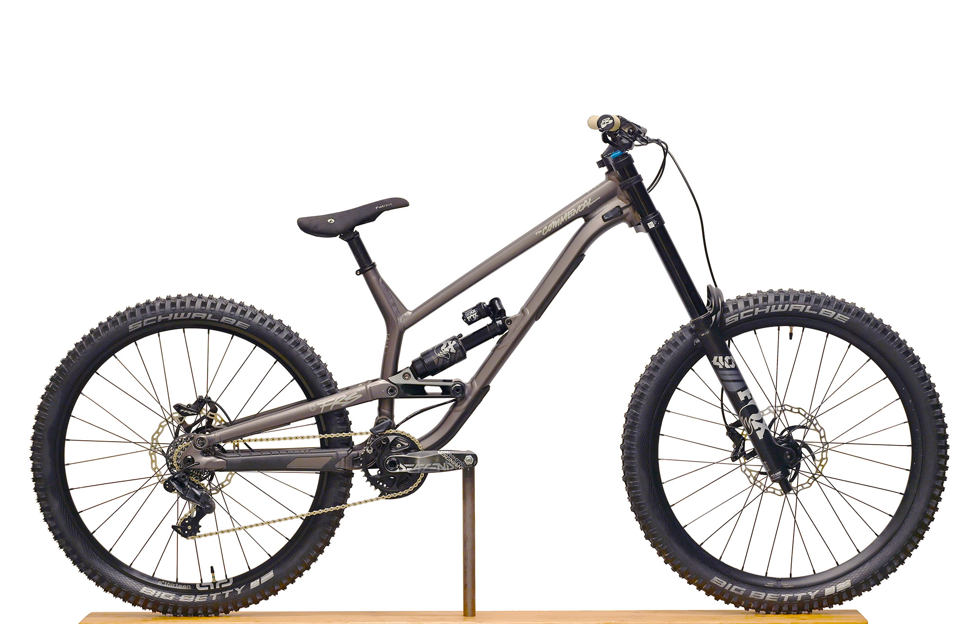 COMMENCAL FRS ESSENTIAL DARK SLATE - L (22150503) image number null