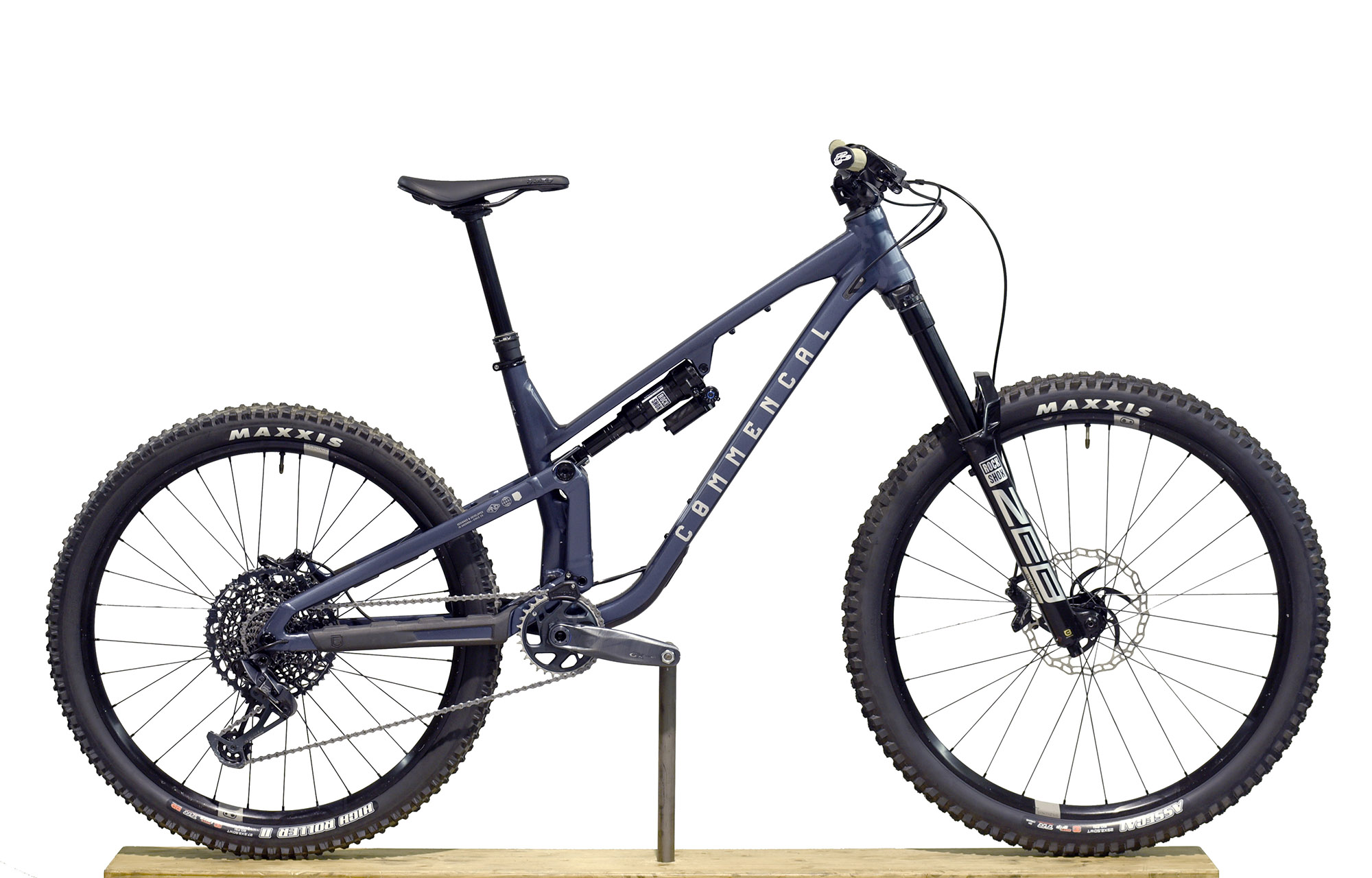 COMMENCAL META SX V5 RACE SPARKLY BLUE - M (23131702) image number null