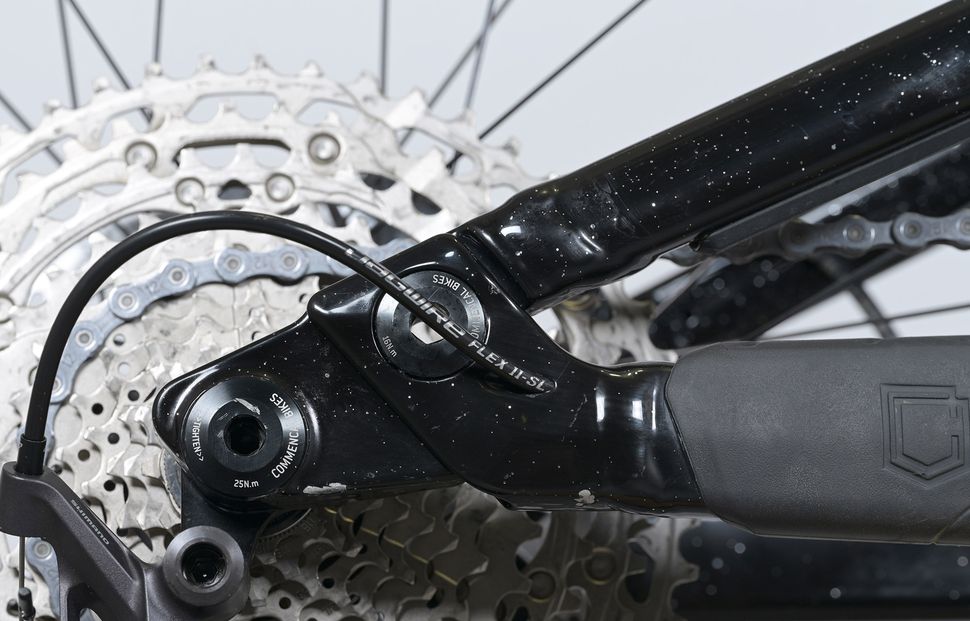 COMMENCAL CLASH JR V2 GLITTERY BLACK (22175700) image cover number large 9