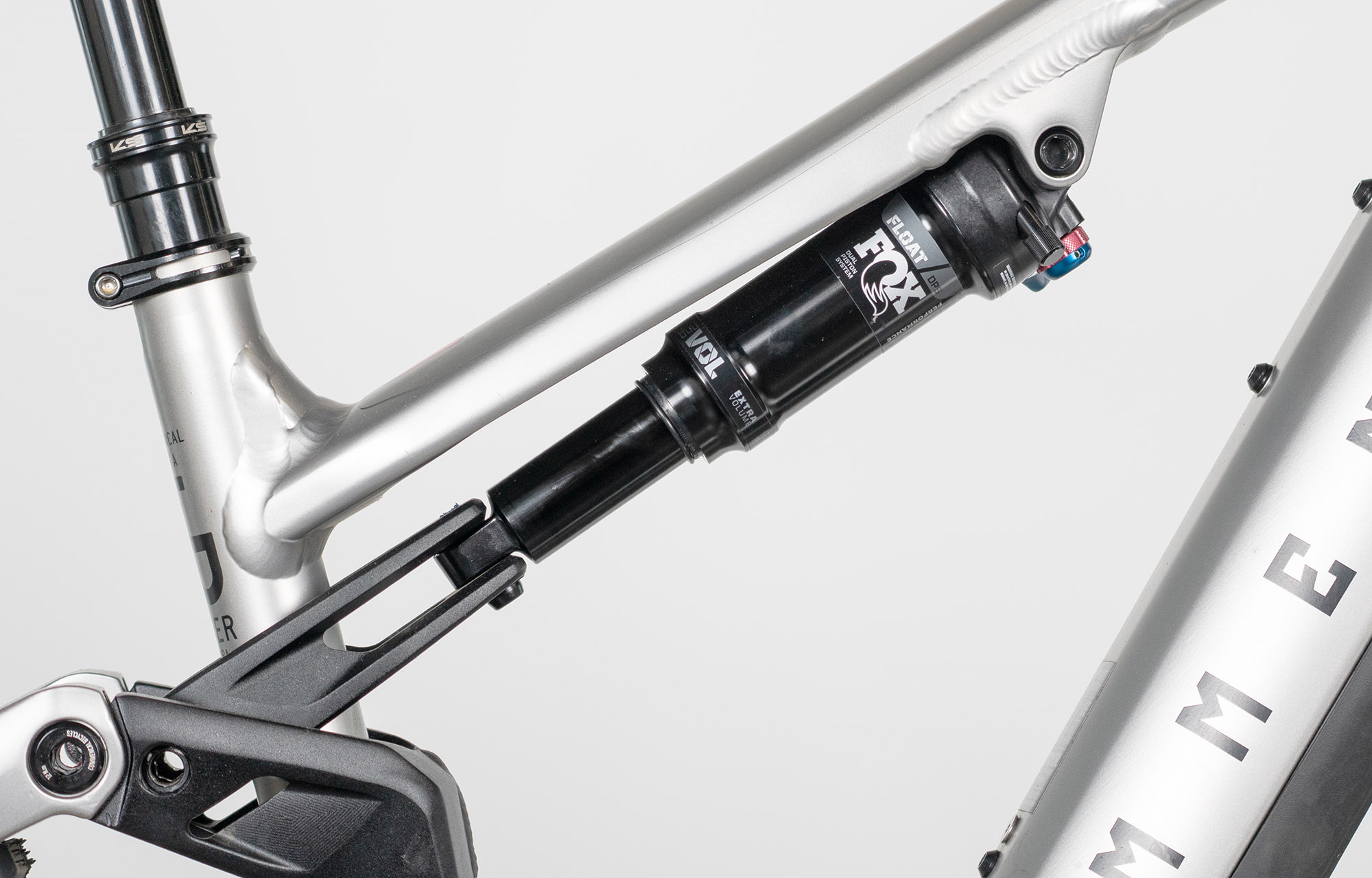 COMMENCAL META POWER TR BOSCH ESSENTIAL SILVER - S (22180201) 251m image cover number large 3