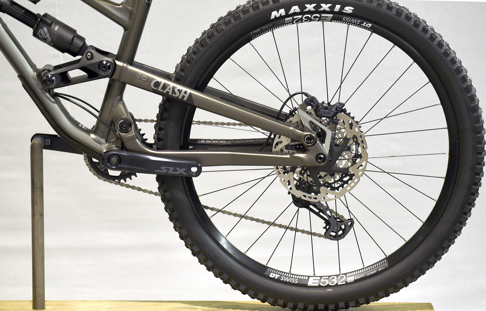 COMMENCAL CLASH ESSENTIAL DARK SLATE - M (22131302) image number null