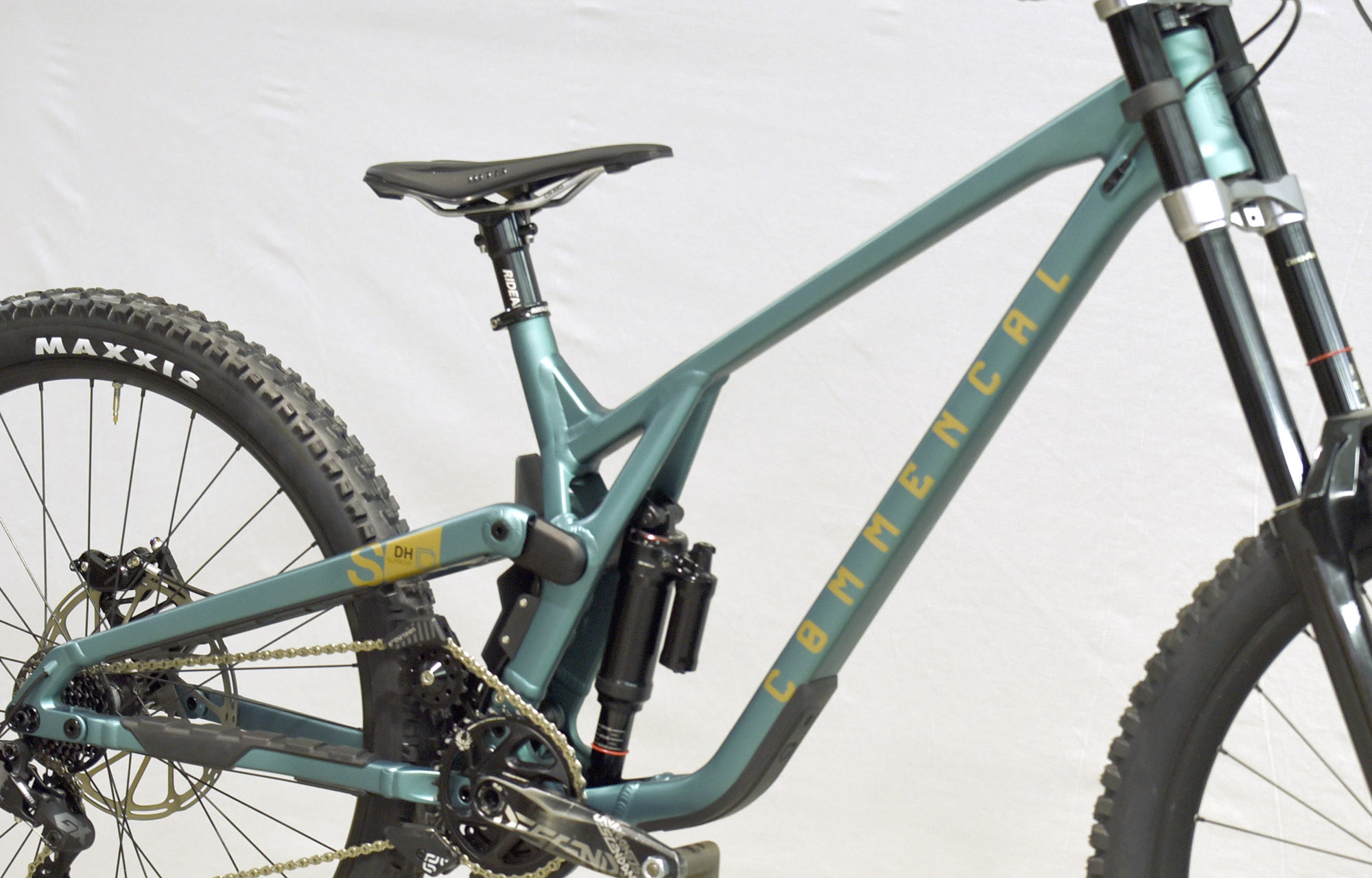 COMMENCAL SUPREME DH V5 RIDE ACID LAKE ALC - L (23100065) image number null