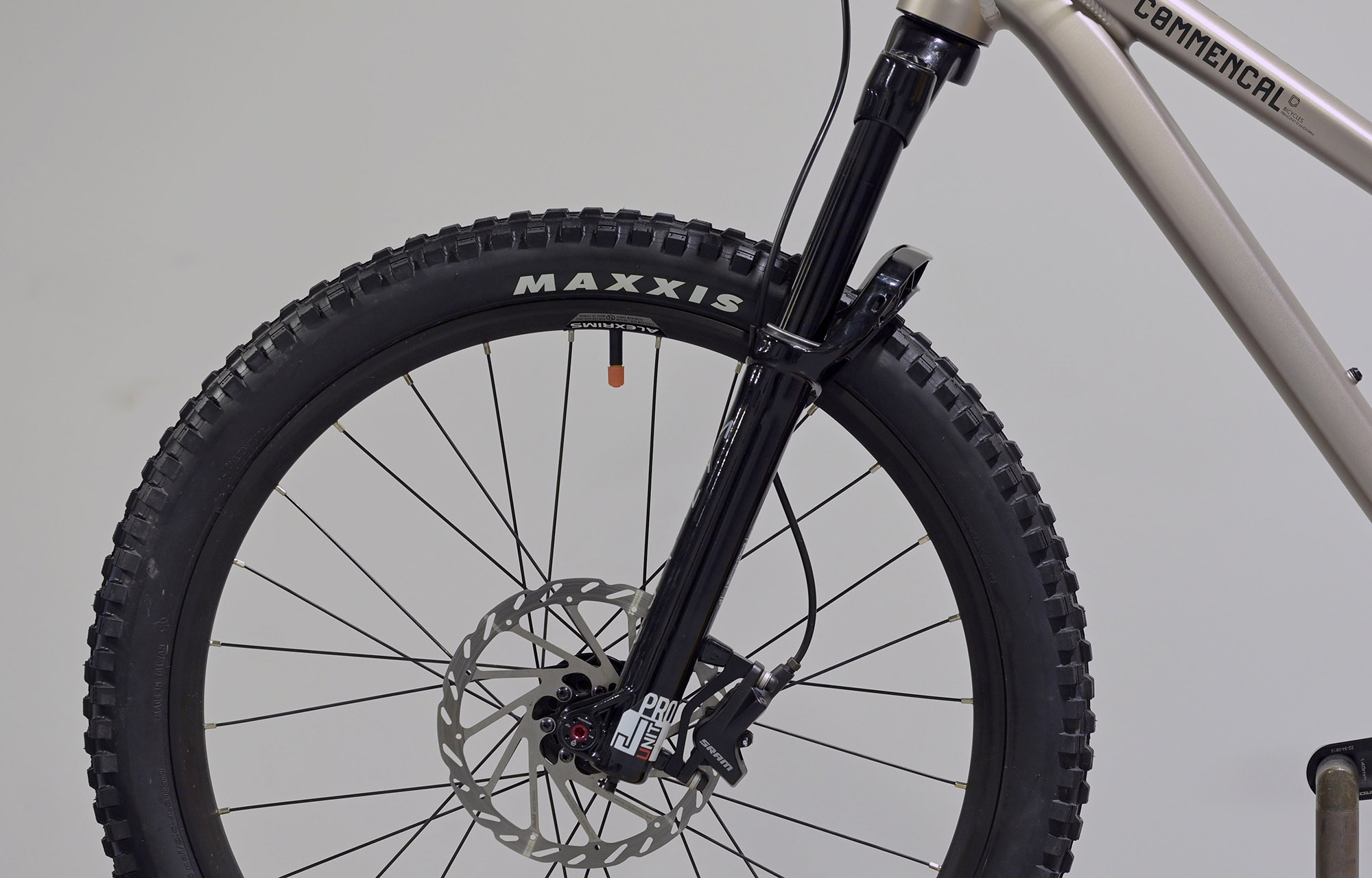 COMMENCAL META HT 24 CHAMPAGNE - (22170200) image cover number large 6