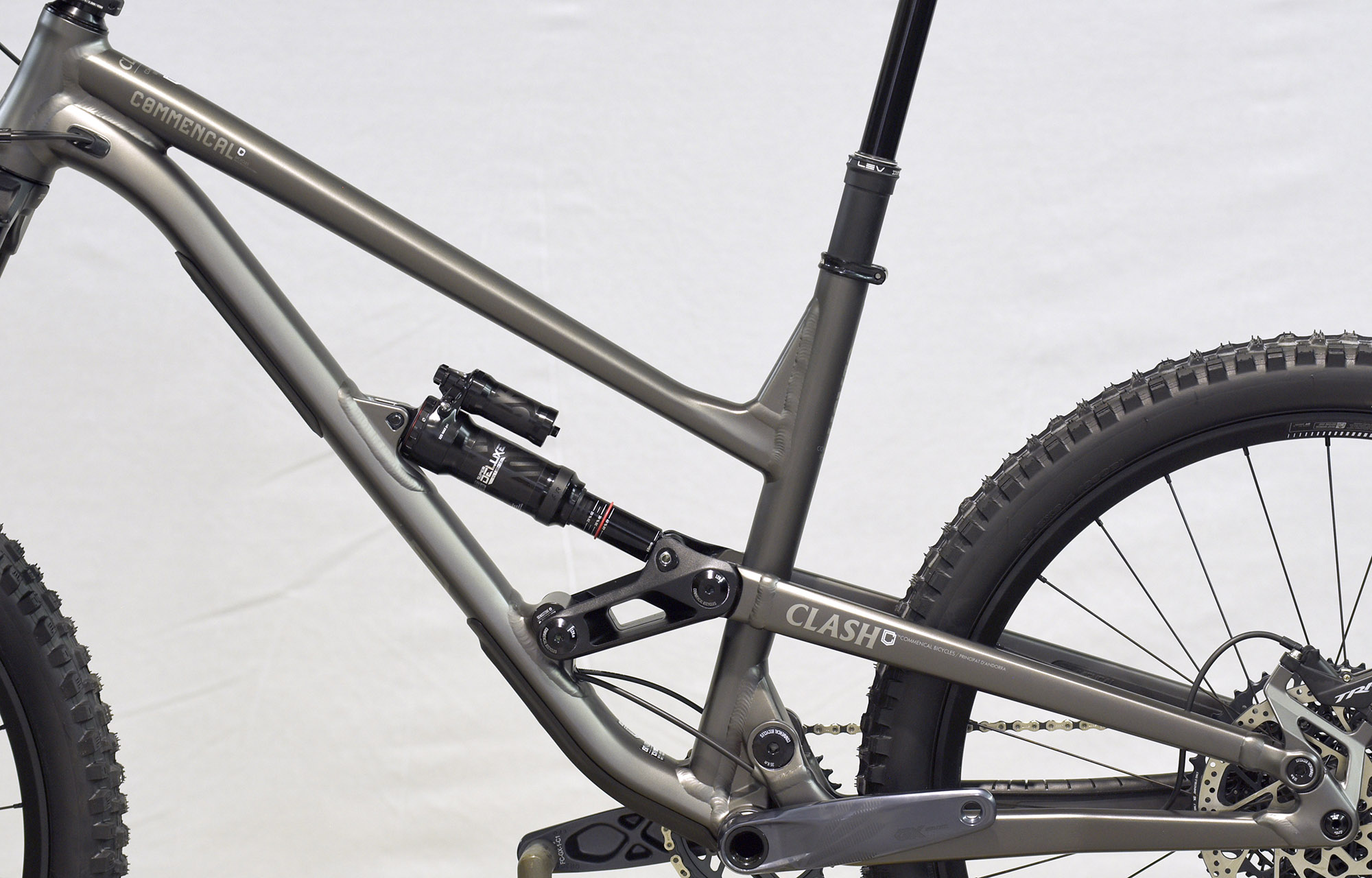 COMMENCAL CLASH RACE DARK SLATE NEW ROCKSHOX - L (22134603) image number null