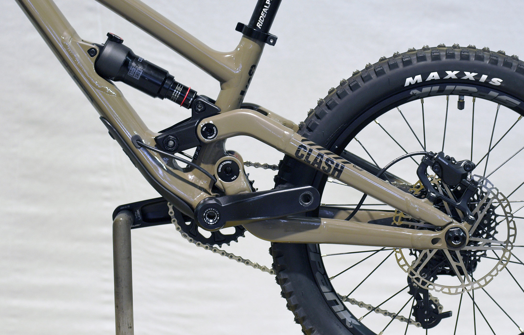 COMMENCAL CLASH 20 V1 DIRT - 20 (21175000) image number null